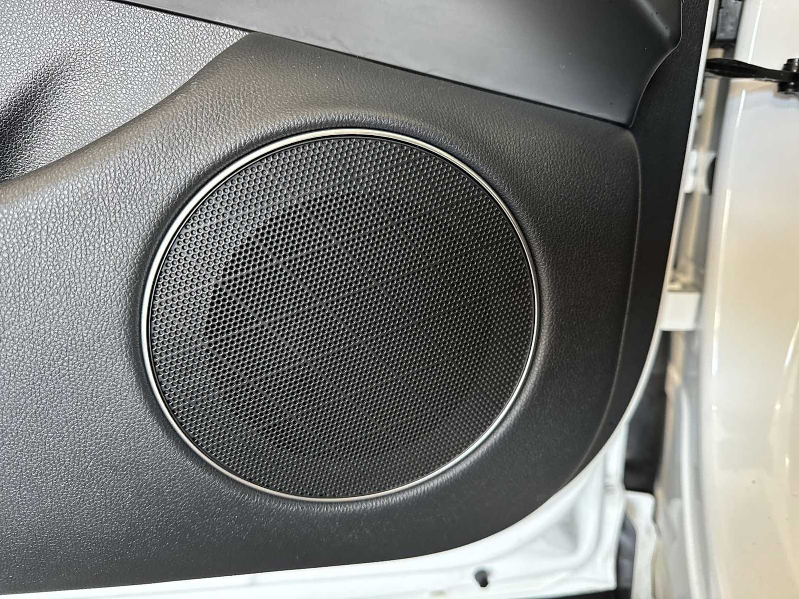 Thumbnail: 2025 Genesis GV70 - 29