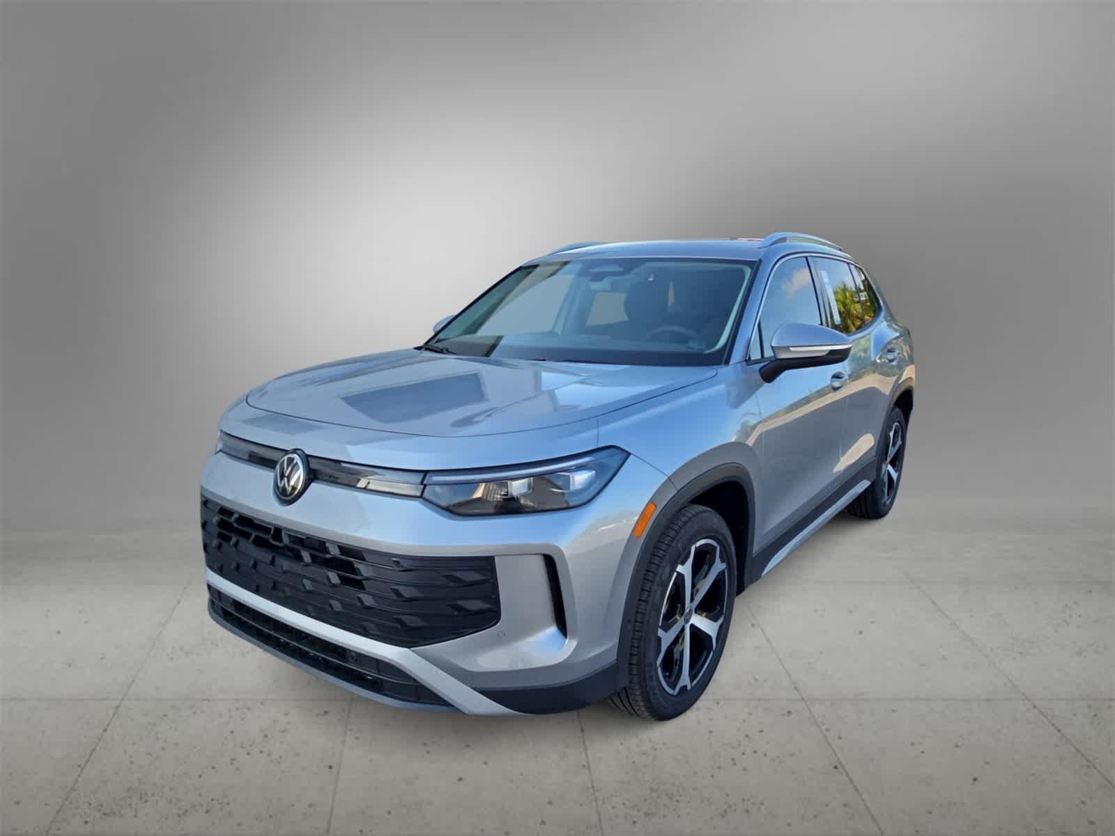 Thumbnail: 2025 Volkswagen Tiguan - 4