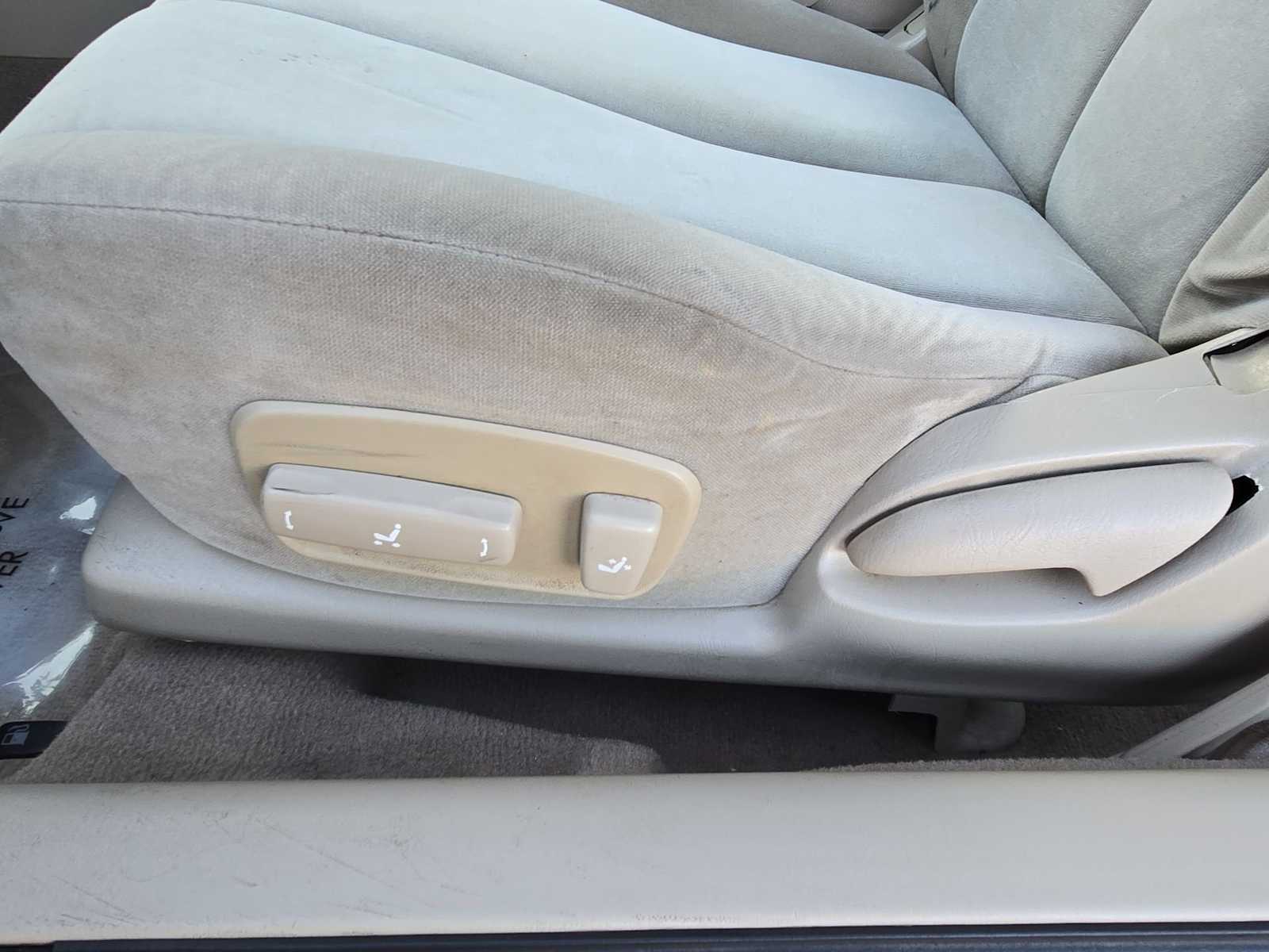 Thumbnail: 2002 Toyota Camry Solara - 16