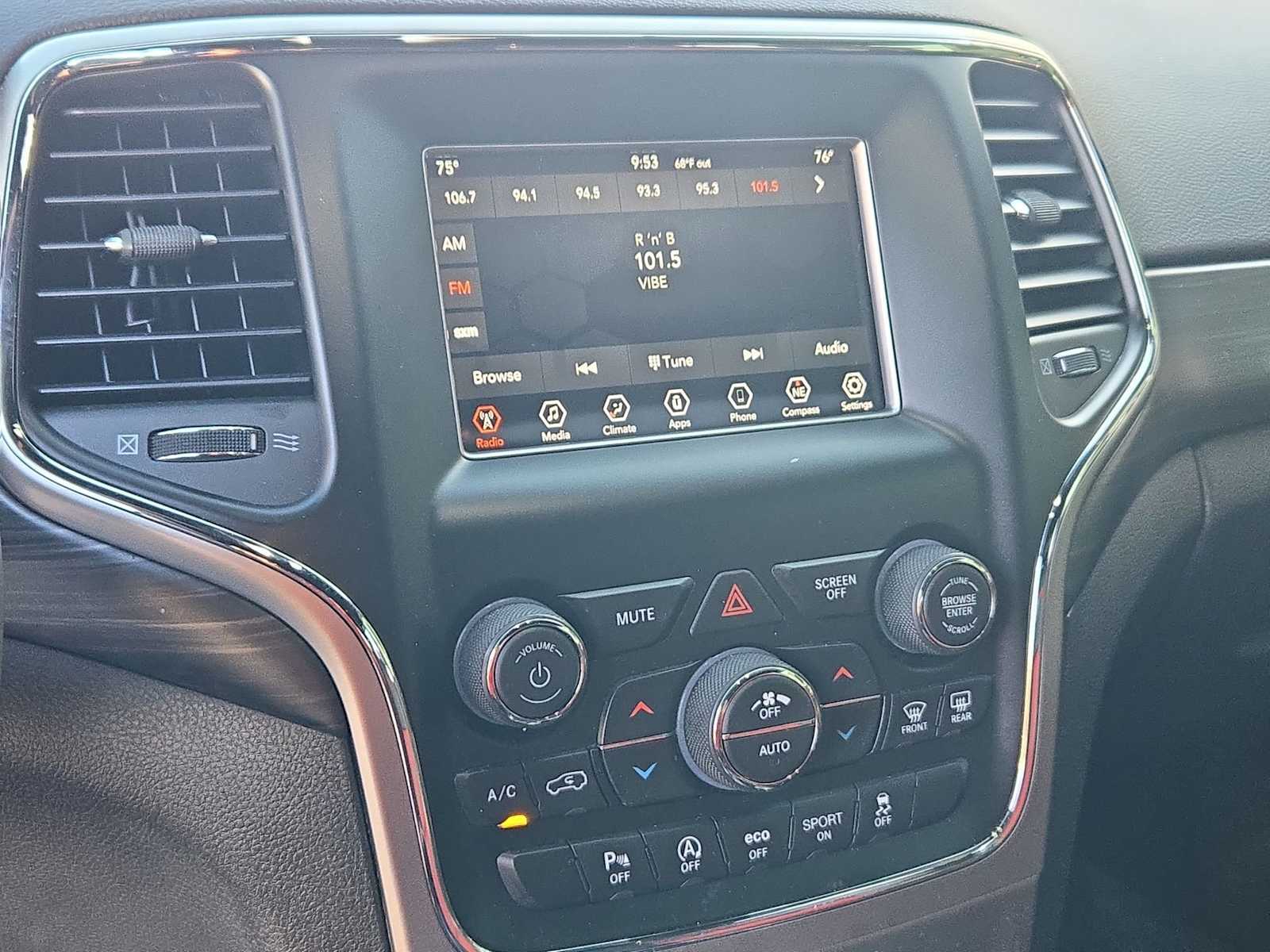 Thumbnail: 2019 Jeep Grand Cherokee - 25