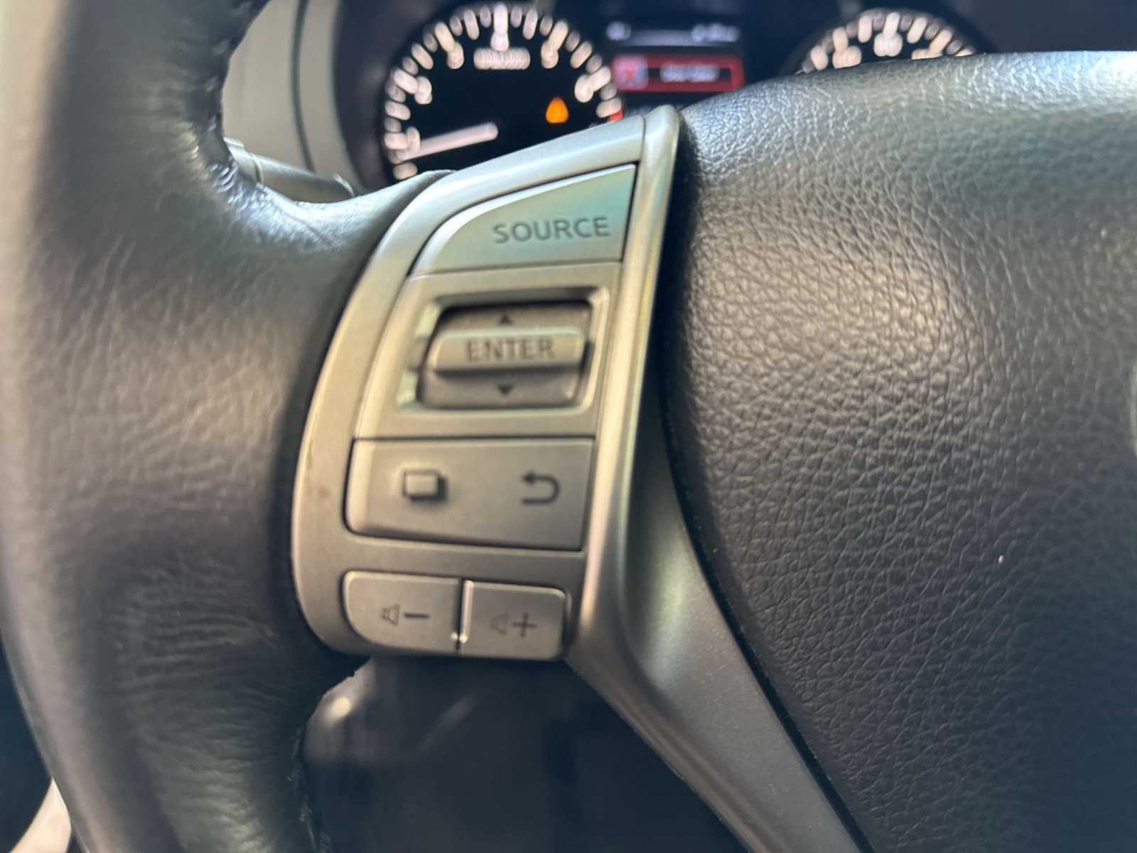 Thumbnail: 2015 Nissan Altima - 23