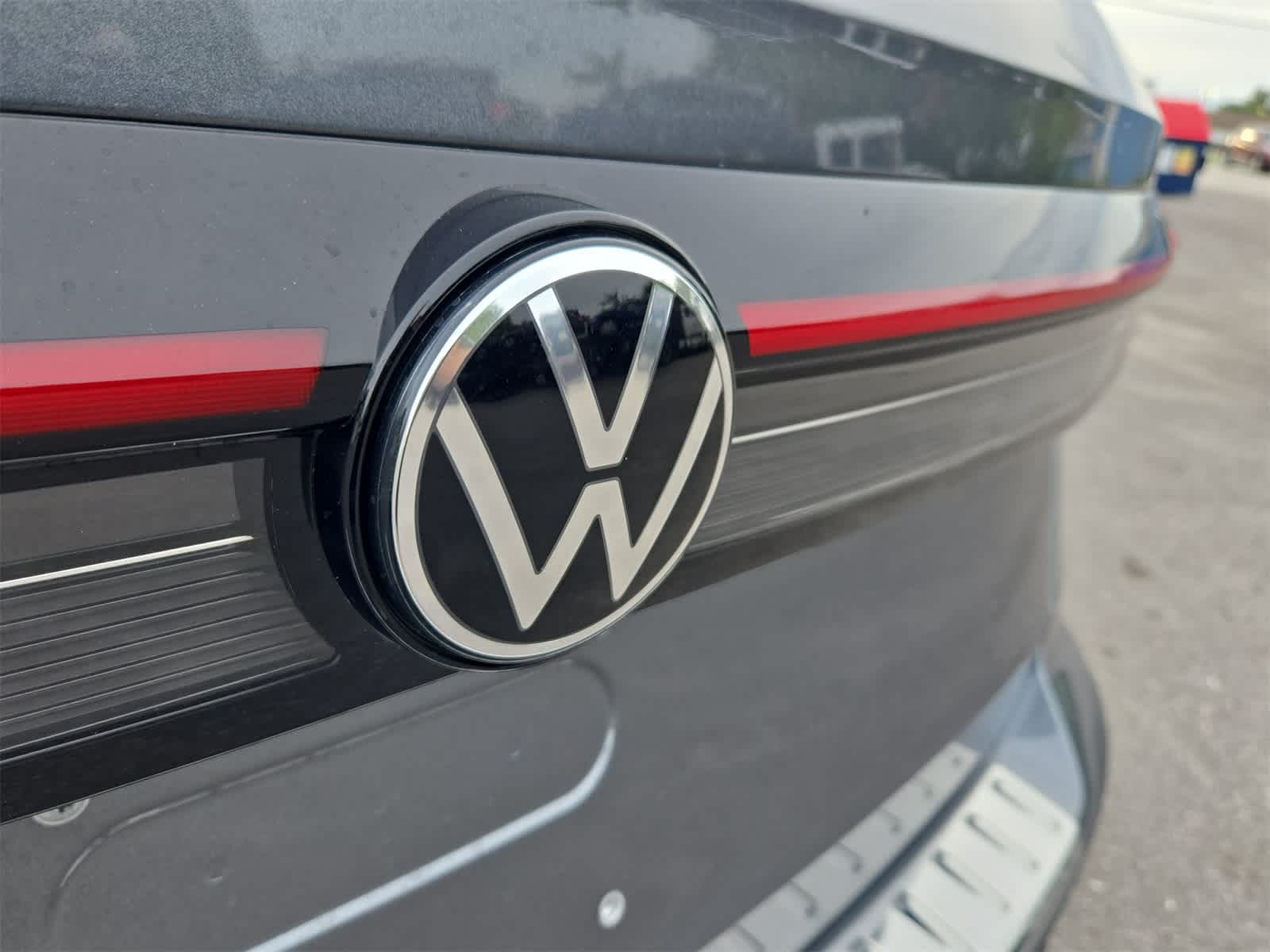 Thumbnail: 2025 Volkswagen Taos - 12