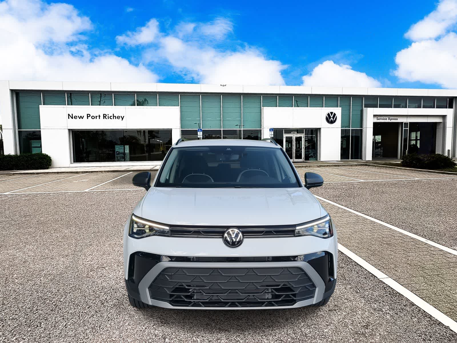 Thumbnail: 2025 Volkswagen Taos - 3