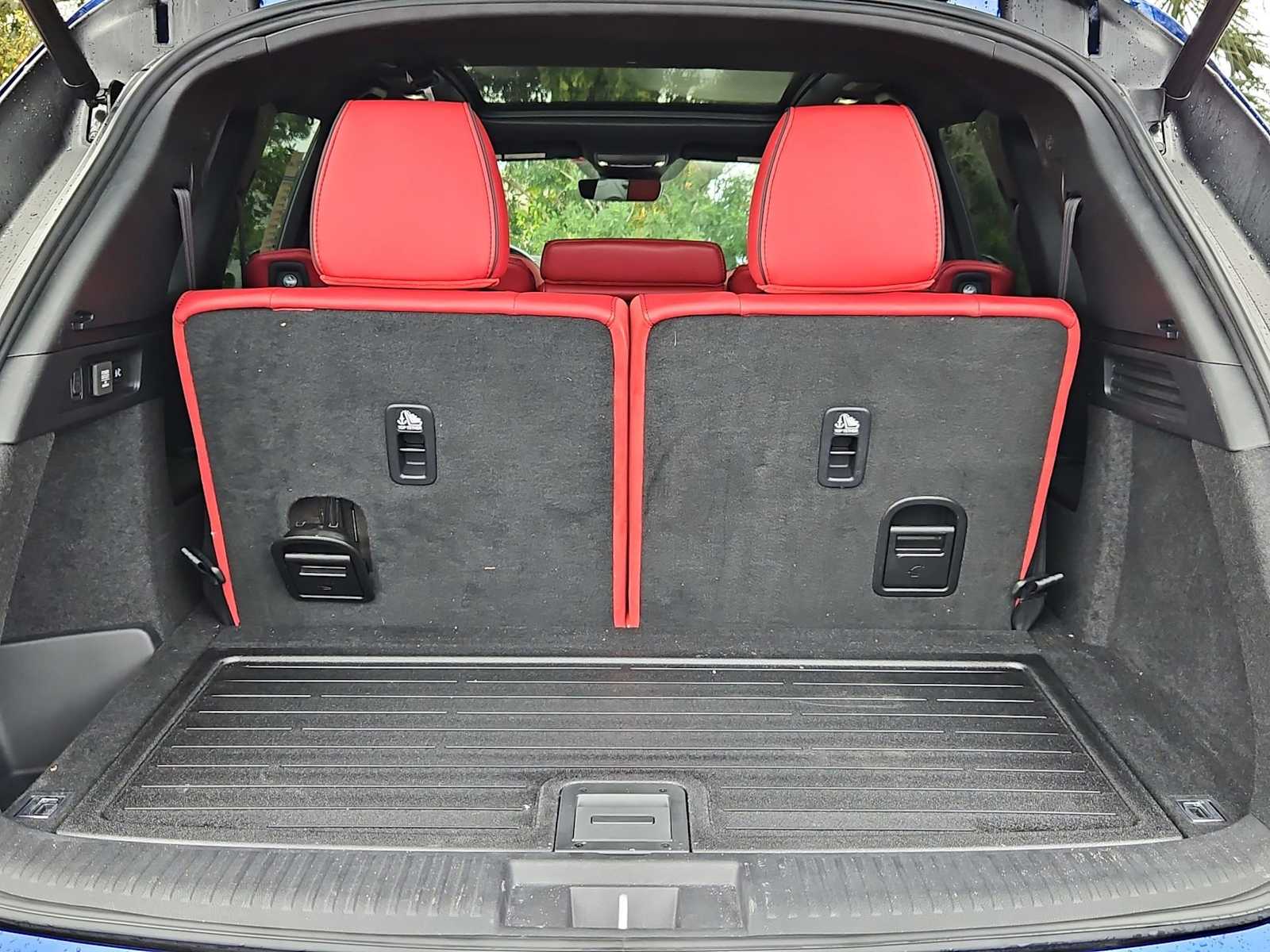 Thumbnail: 2025 Acura MDX - 37