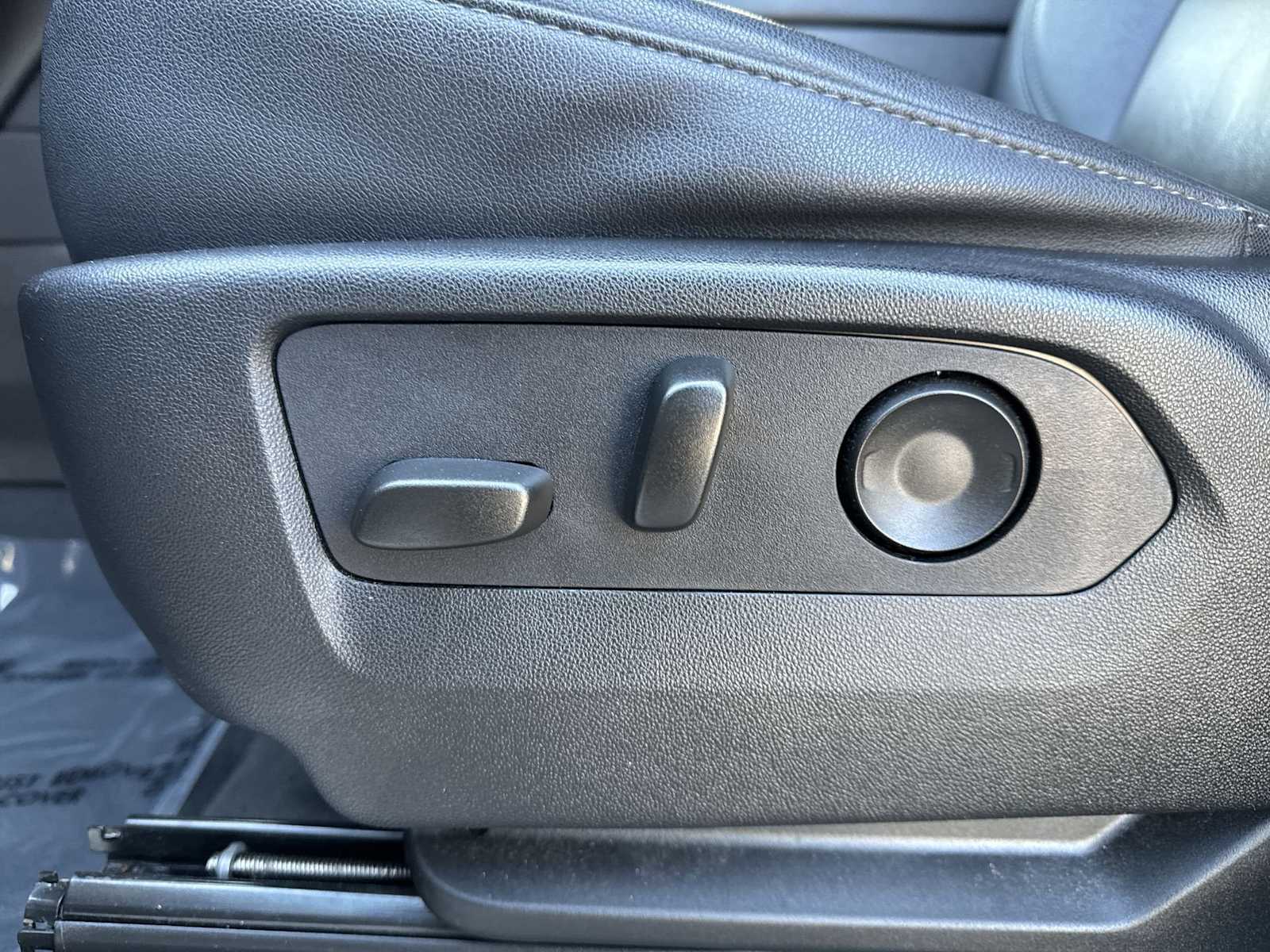 Thumbnail: 2024 Chevrolet Suburban - 16