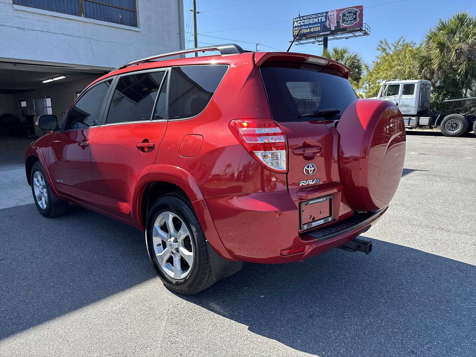Thumbnail: 2011 Toyota RAV4 - 4
