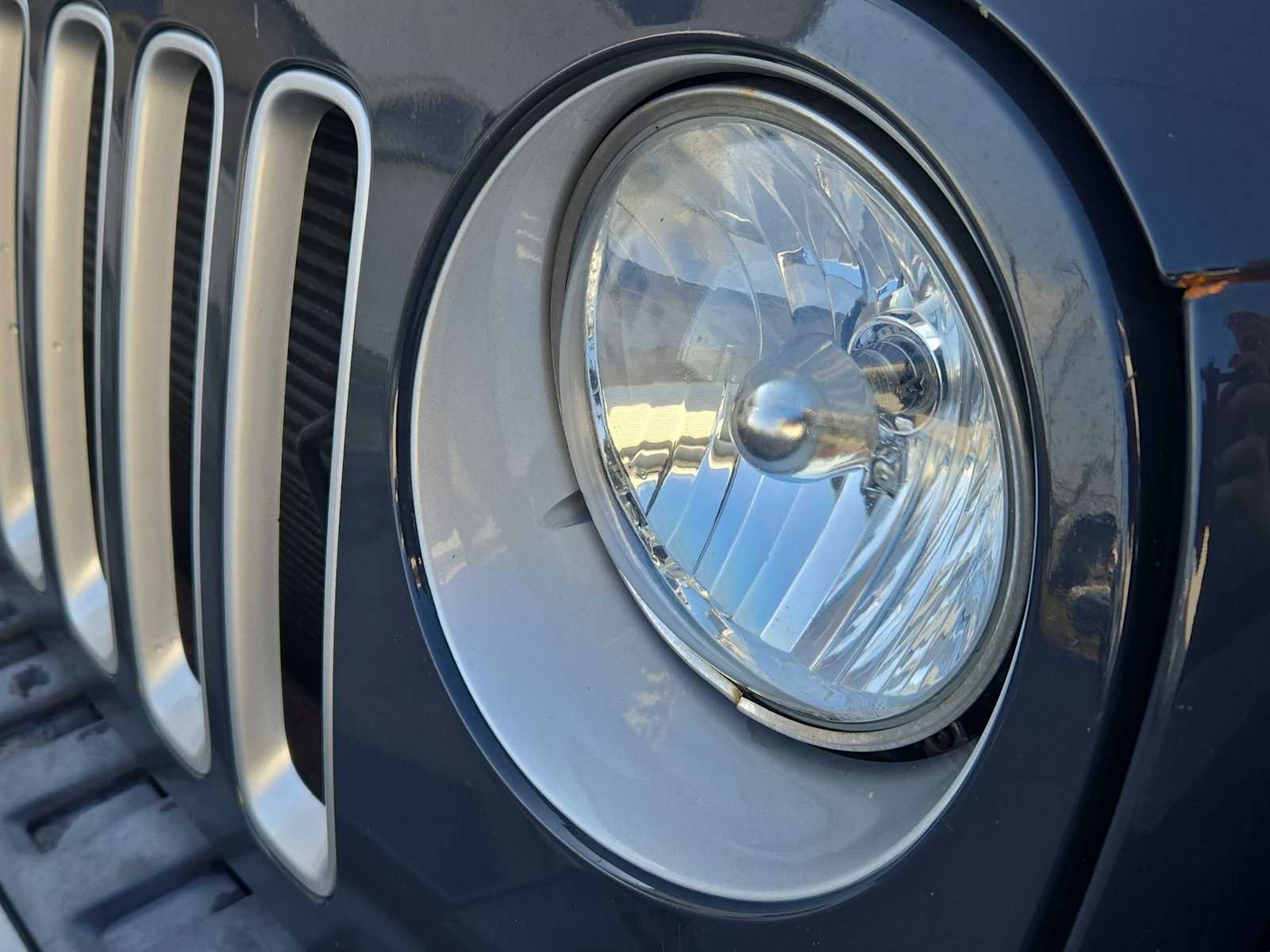 Thumbnail: 2016 Jeep Wrangler - 11