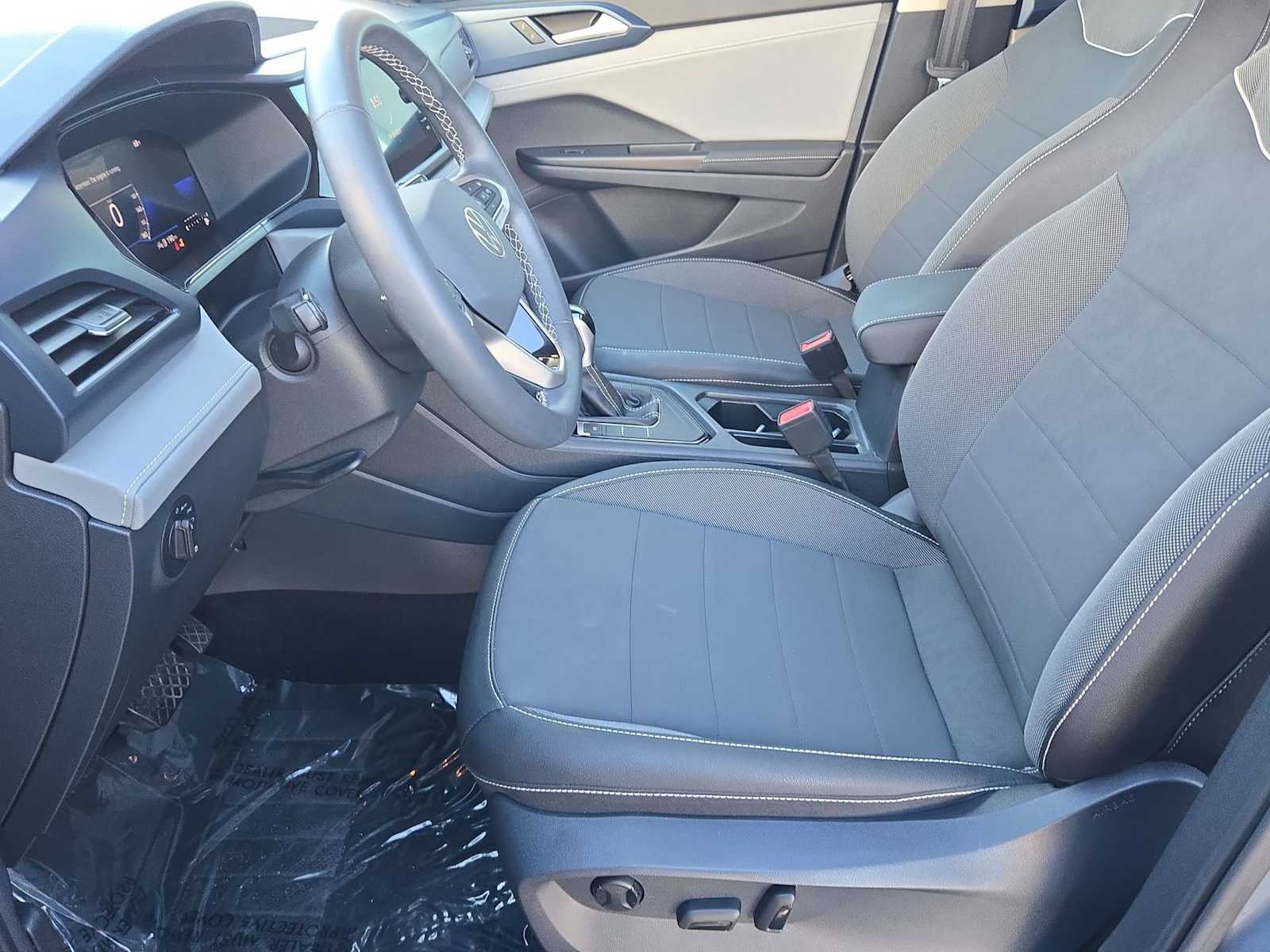 Thumbnail: 2024 Volkswagen Taos - 16