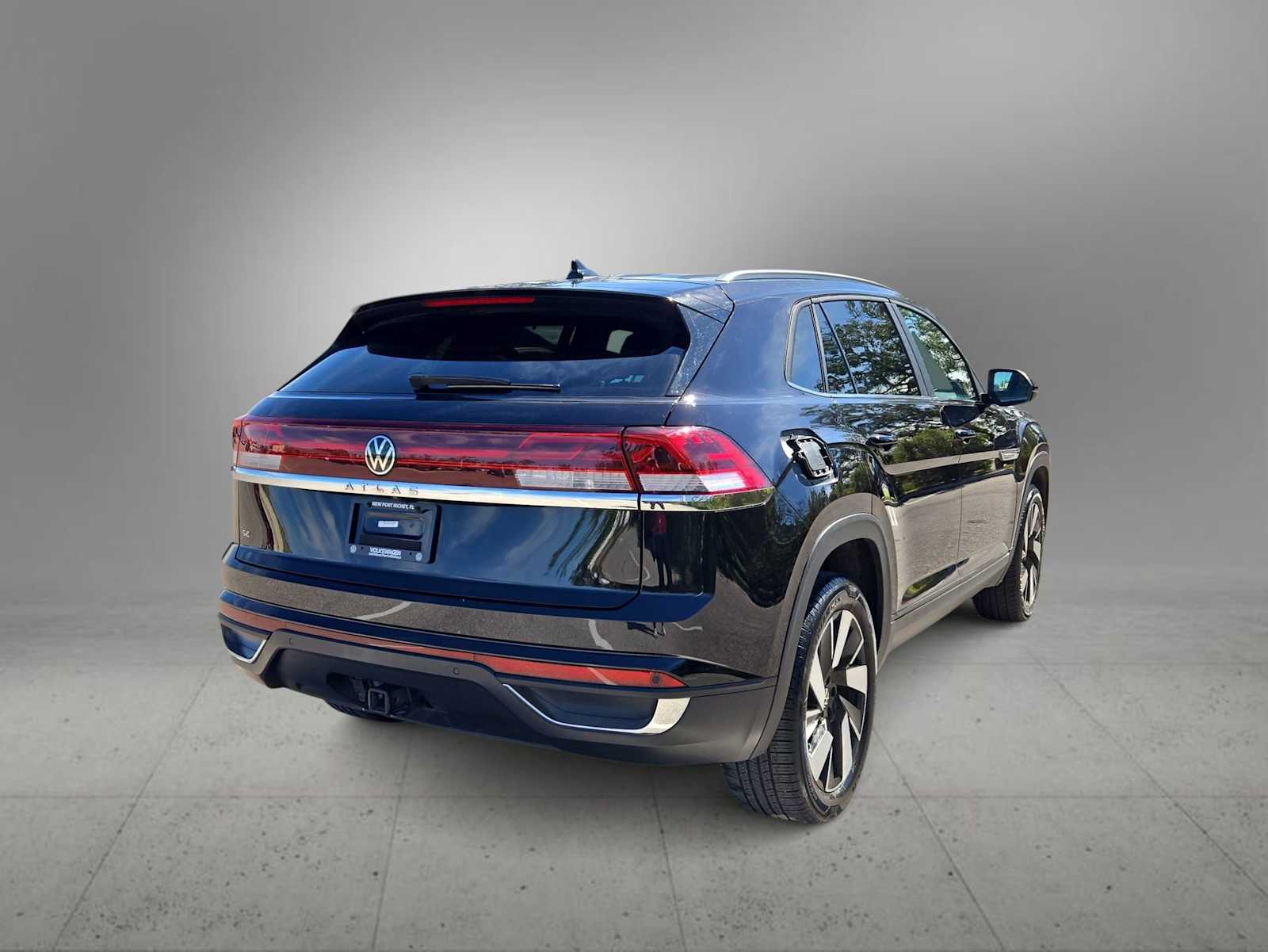 Thumbnail: 2024 Volkswagen Atlas - 8