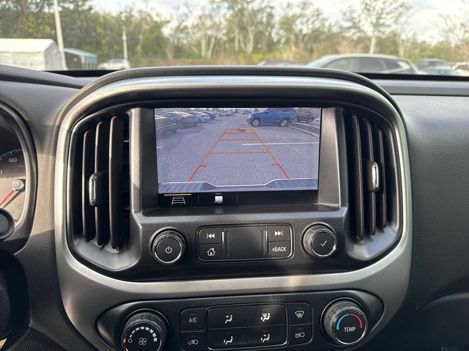 Thumbnail: 2019 Chevrolet Colorado - 28