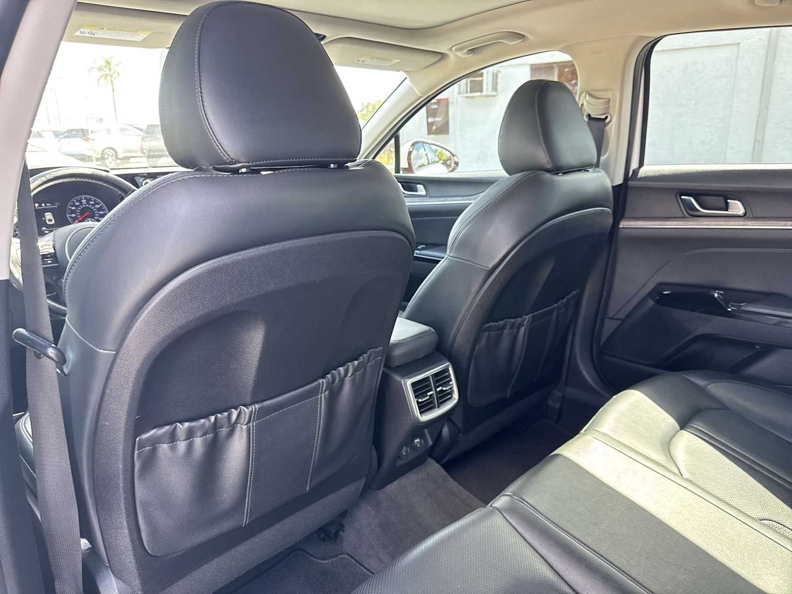 Thumbnail: 2022 Kia K5 - 17