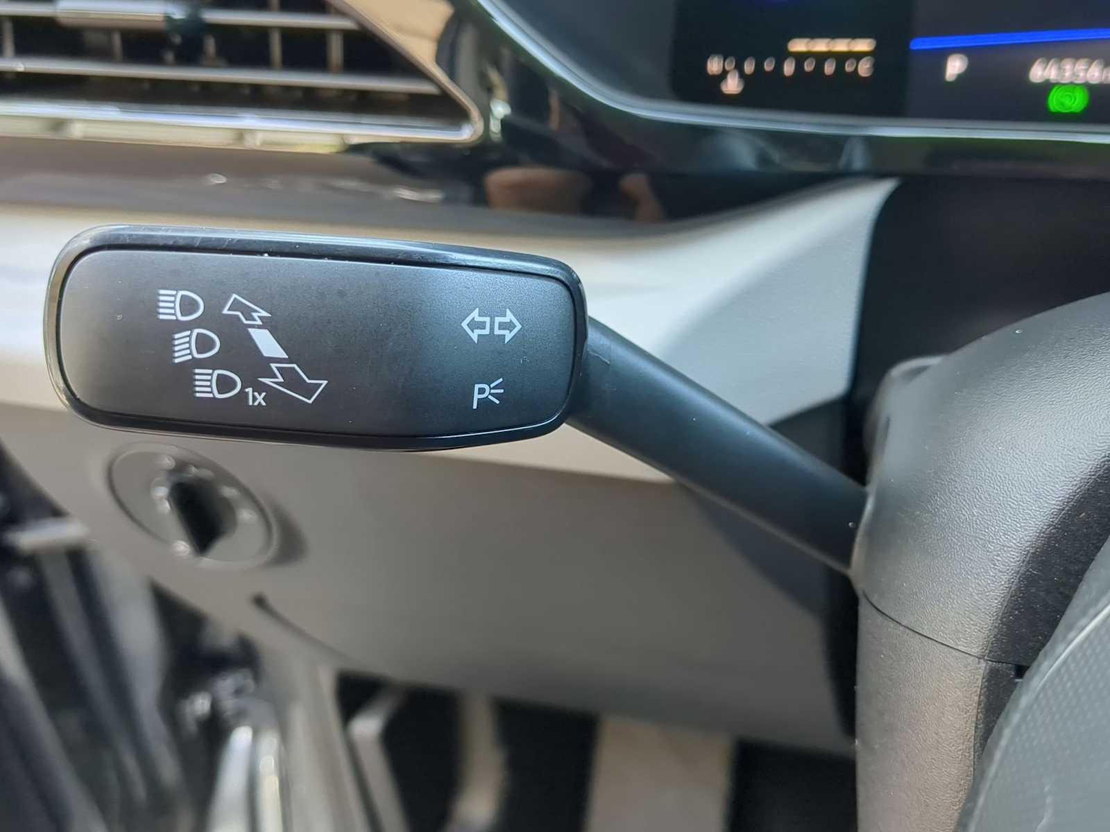 2022 Volkswagen Taos S 24