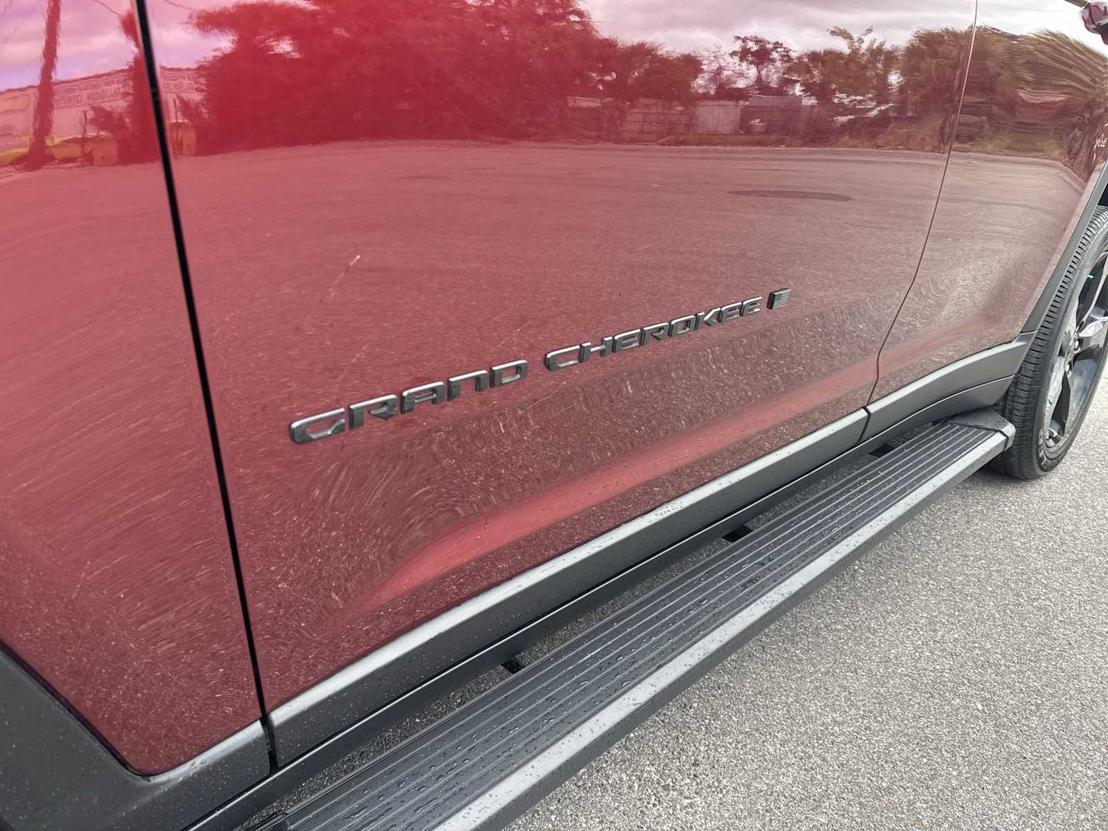 Thumbnail: 2024 Jeep Grand Cherokee - 11