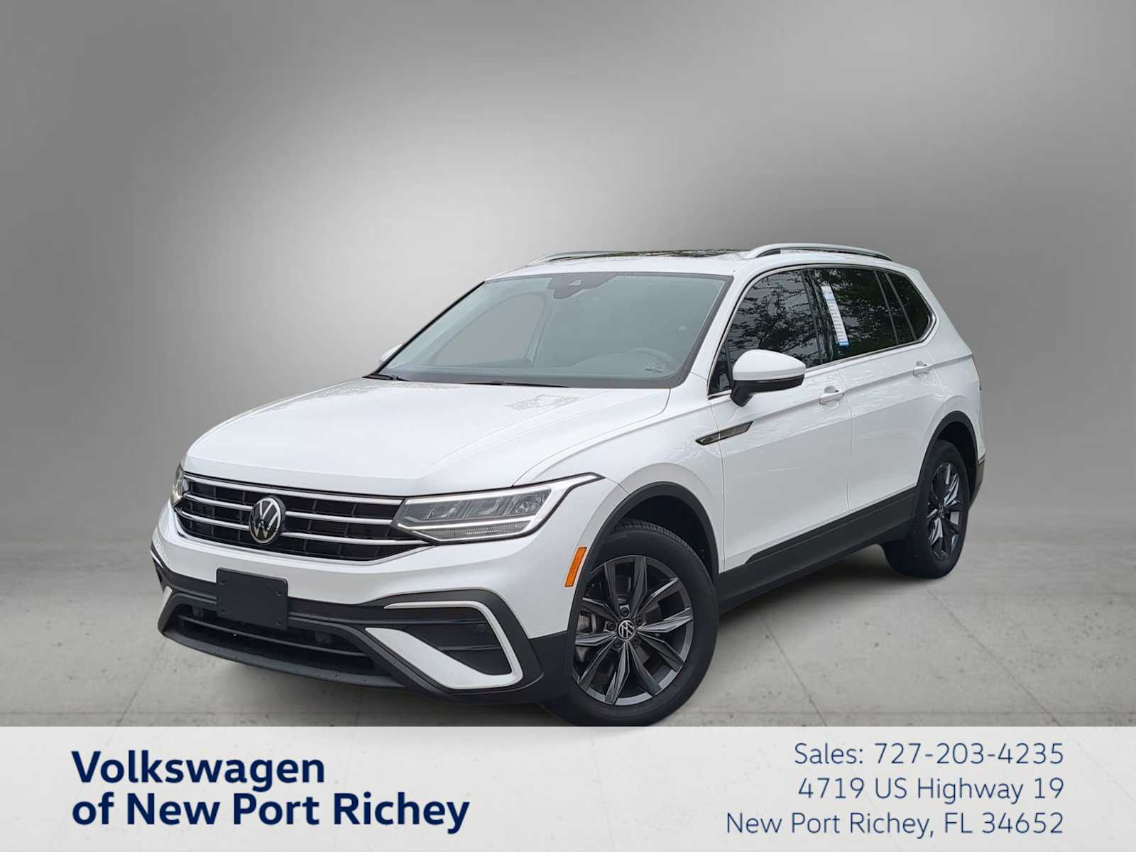 Thumbnail: 2023 Volkswagen Tiguan - 1