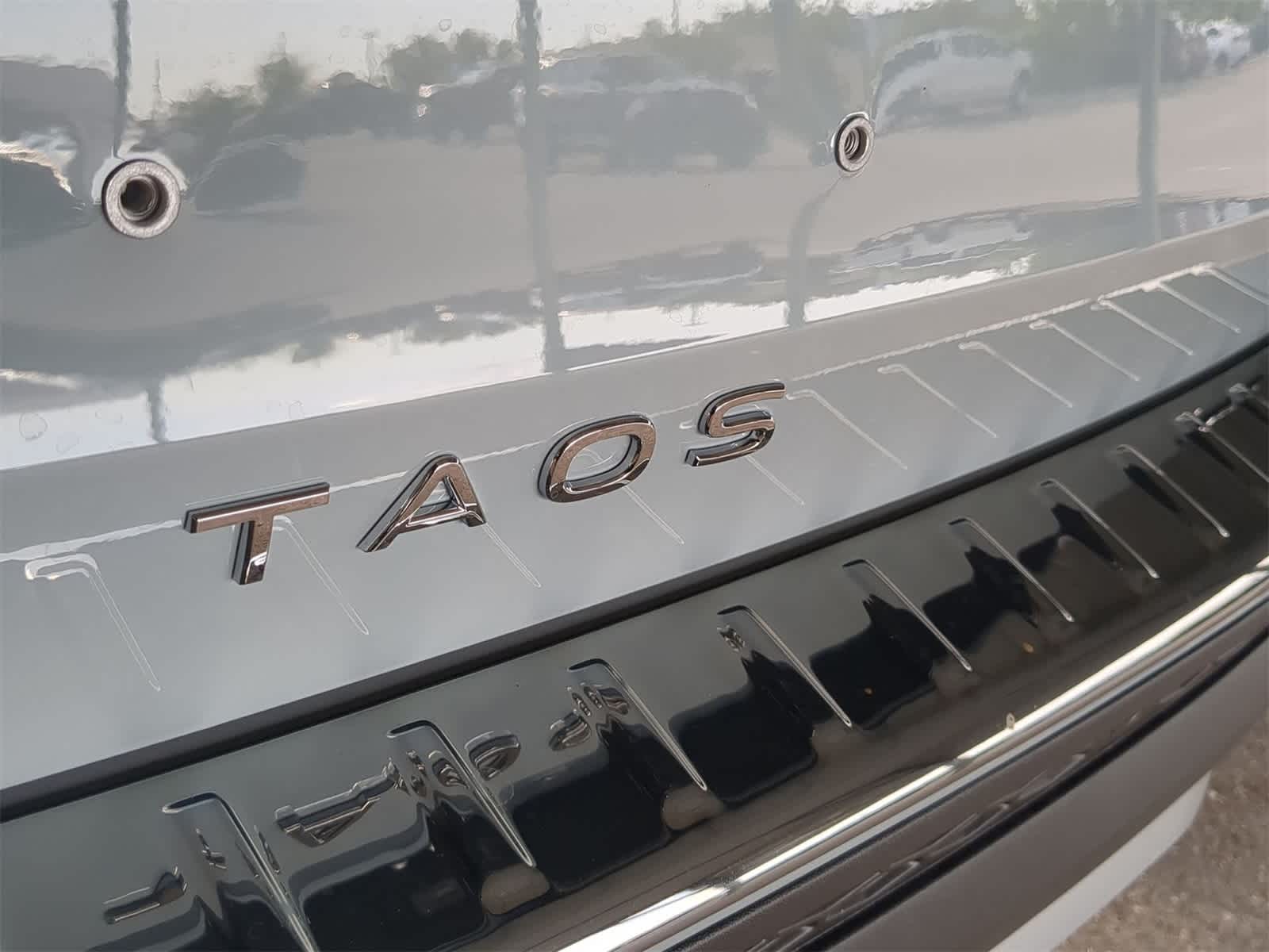 Thumbnail: 2025 Volkswagen Taos - 13