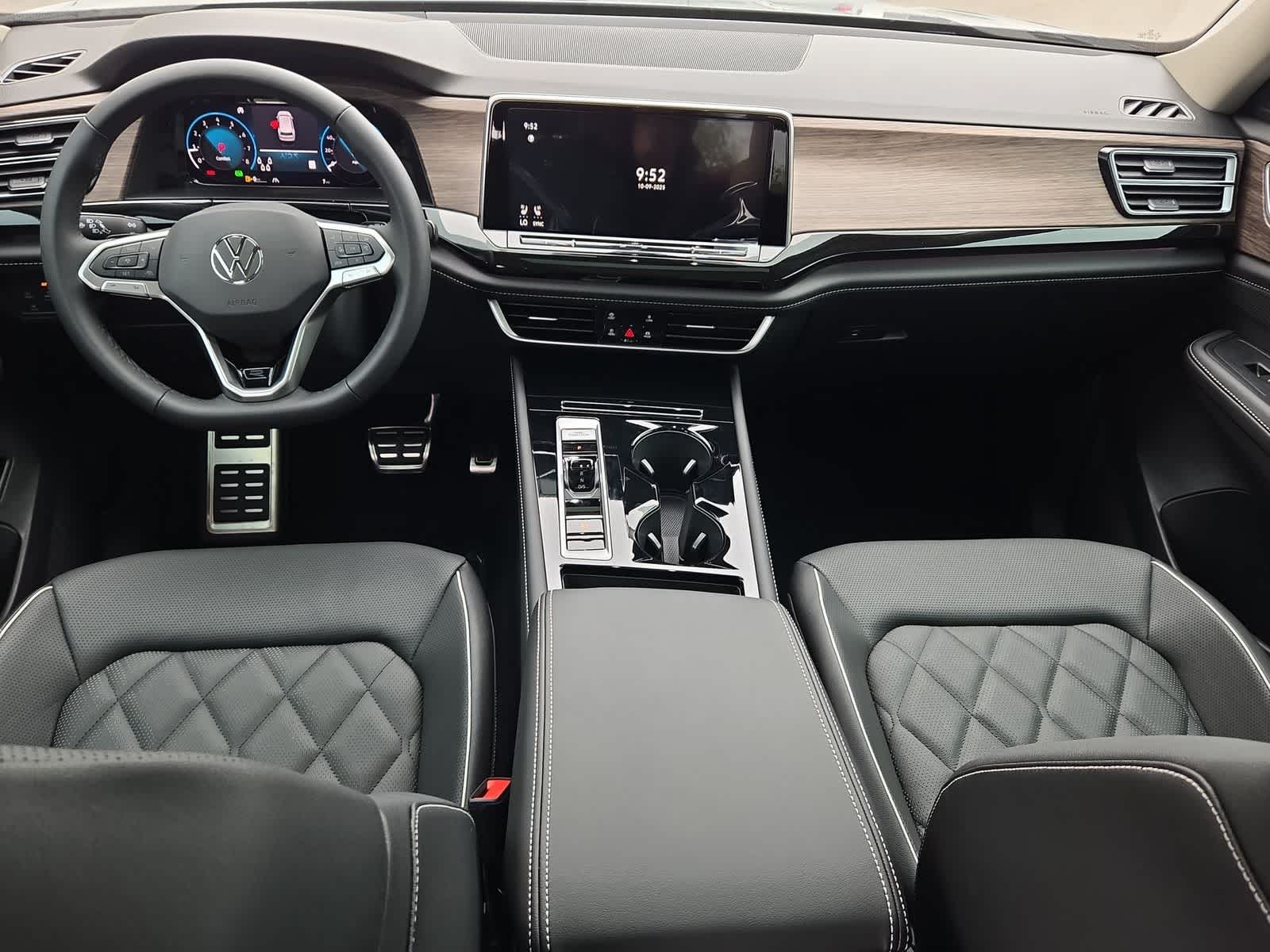 Thumbnail: 2026 Volkswagen Atlas - 16