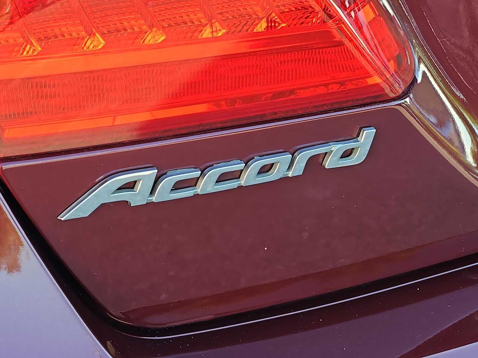 Thumbnail: 2015 Honda Accord - 13