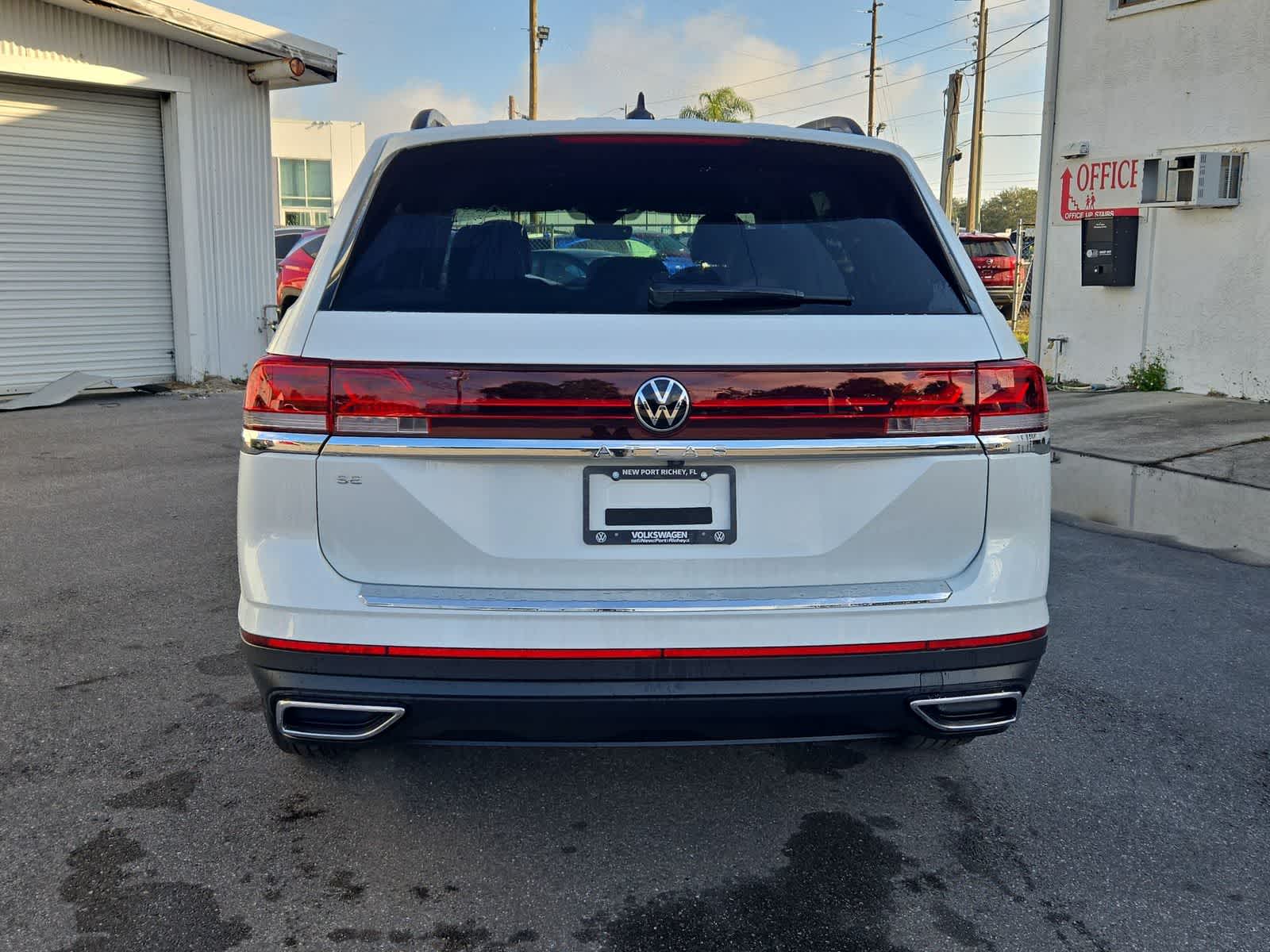 Thumbnail: 2026 Volkswagen Atlas - 13