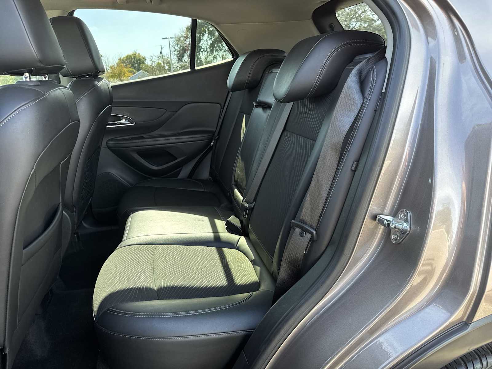 Thumbnail: 2014 Buick Encore - 17