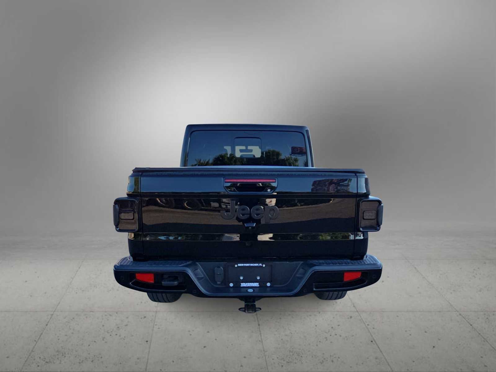 Thumbnail: 2023 Jeep Gladiator - 7