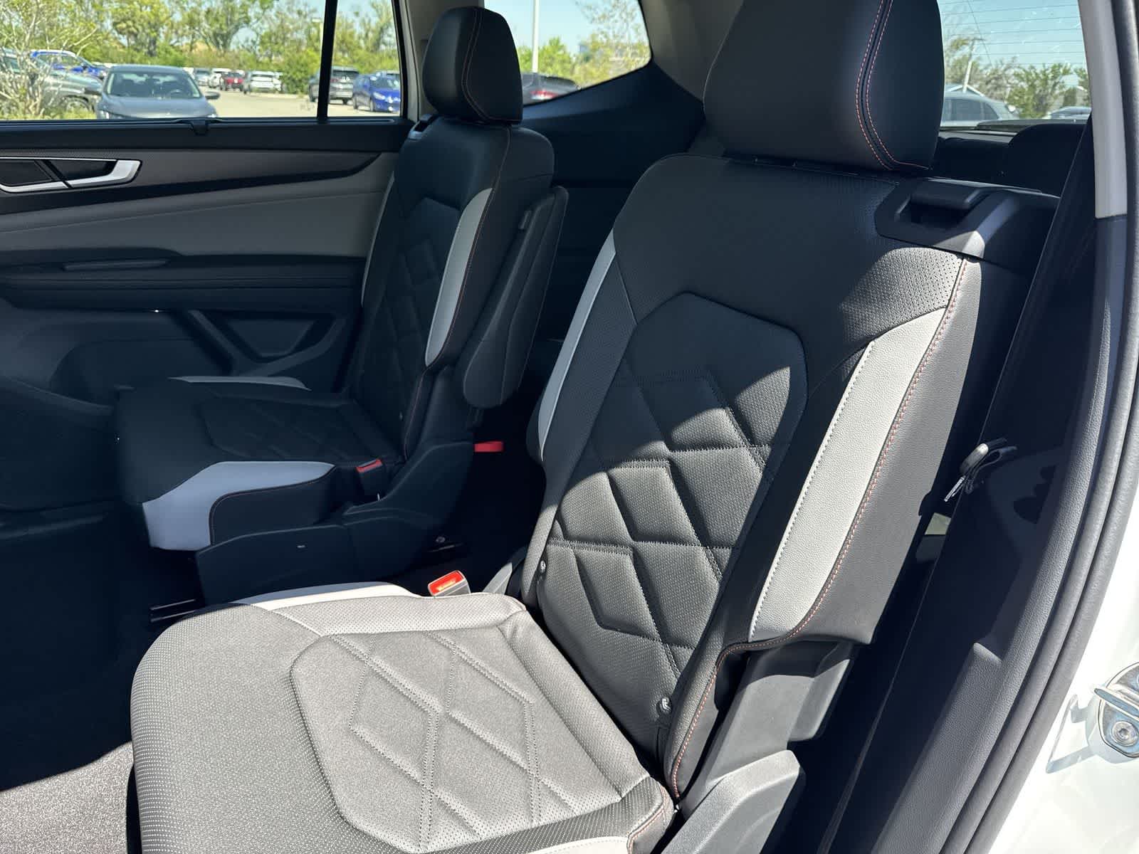 Thumbnail: 2026 Volkswagen Atlas - 18