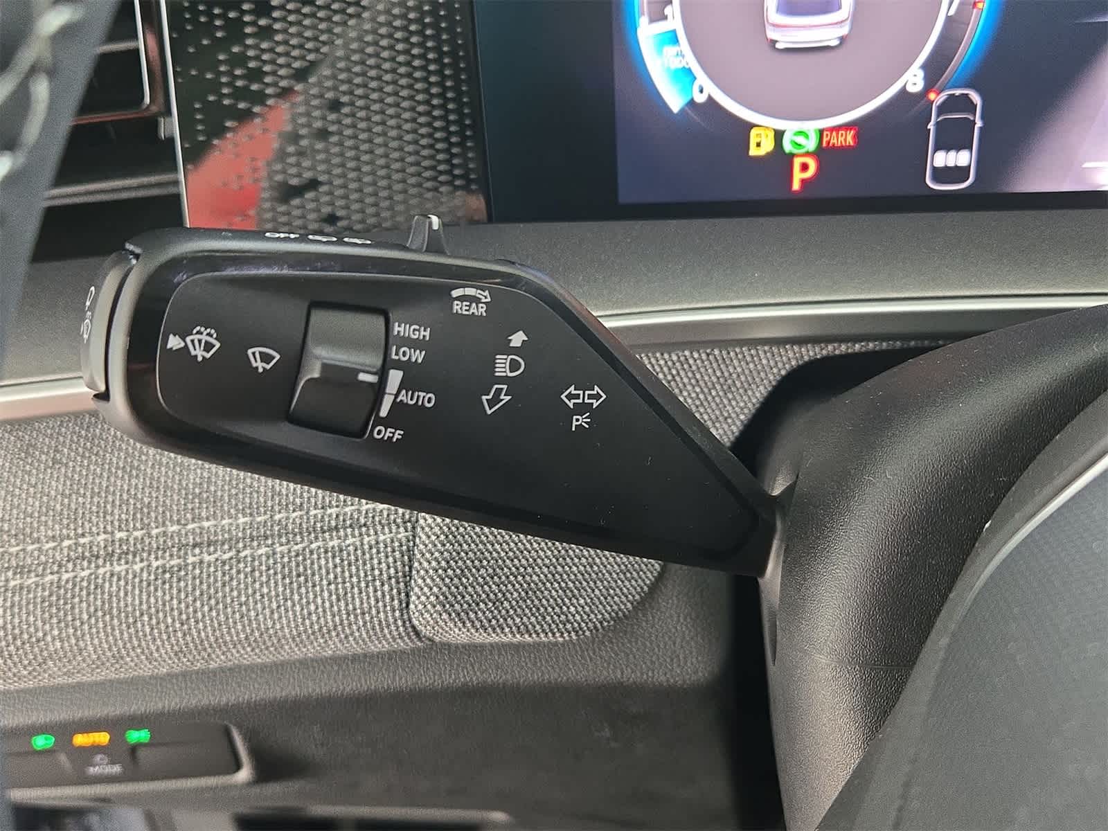 Thumbnail: 2025 Volkswagen Tiguan - 26