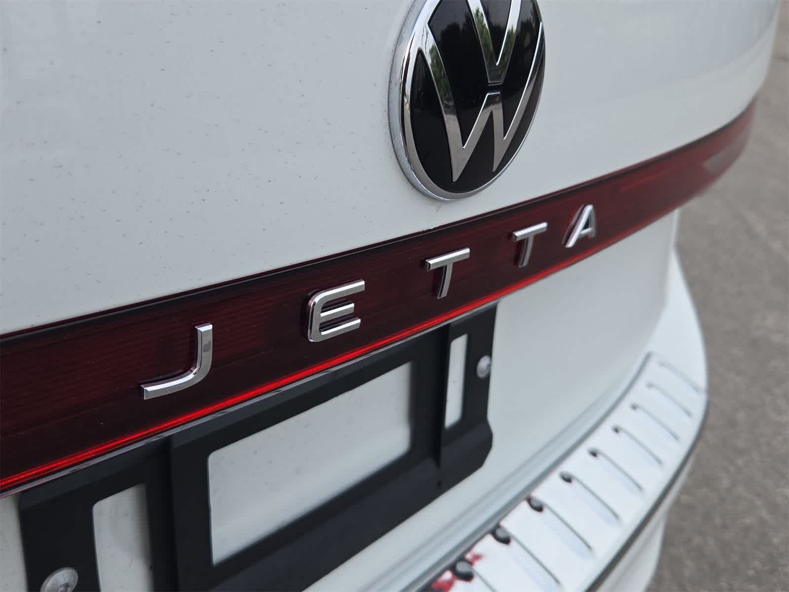 Thumbnail: 2026 Volkswagen Jetta - 13