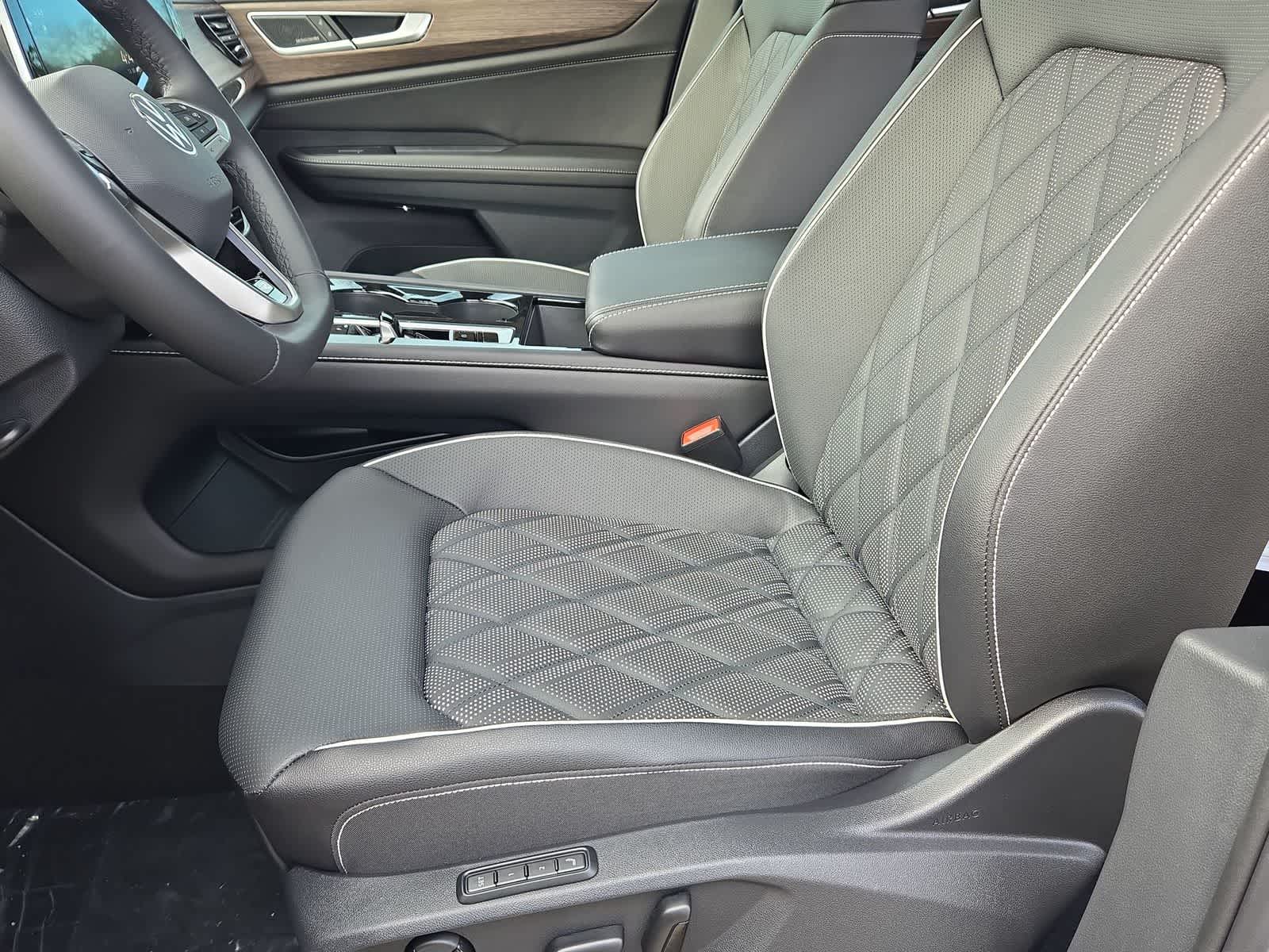 Thumbnail: 2026 Volkswagen Atlas - 24