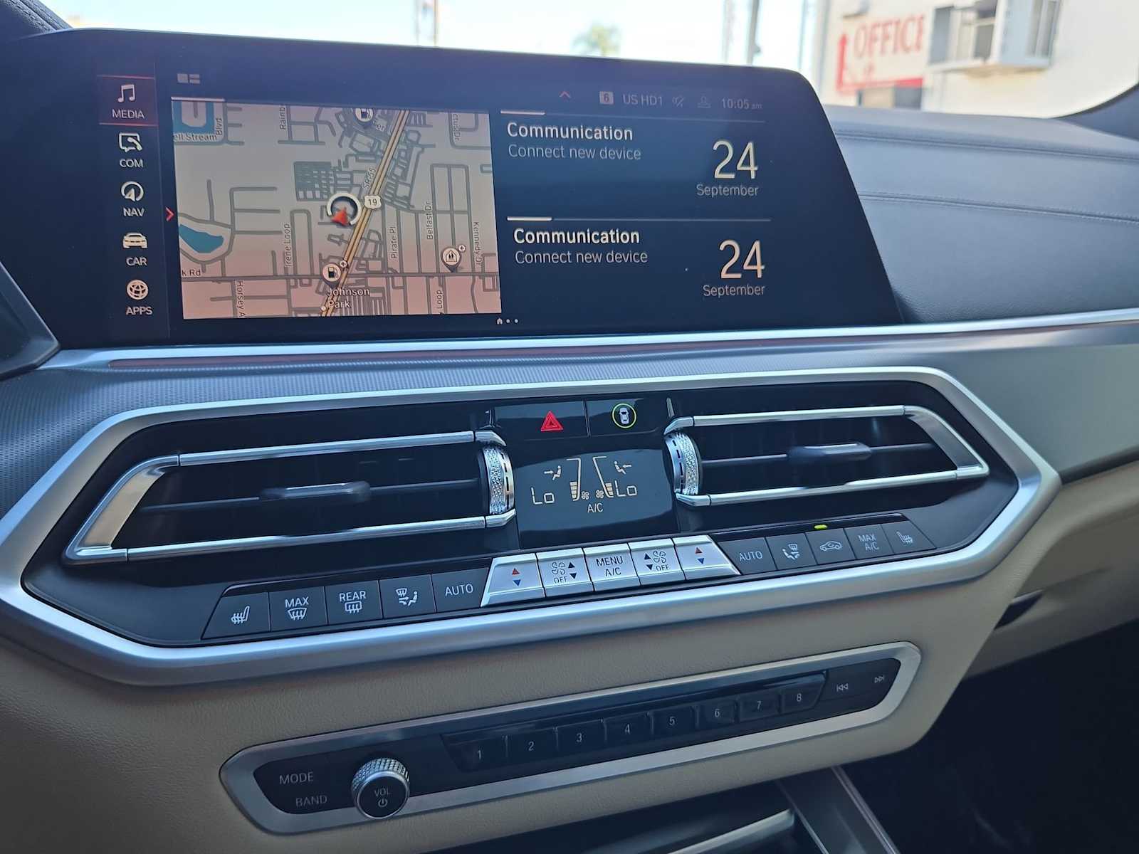 Thumbnail: 2022 BMW X5 - 29