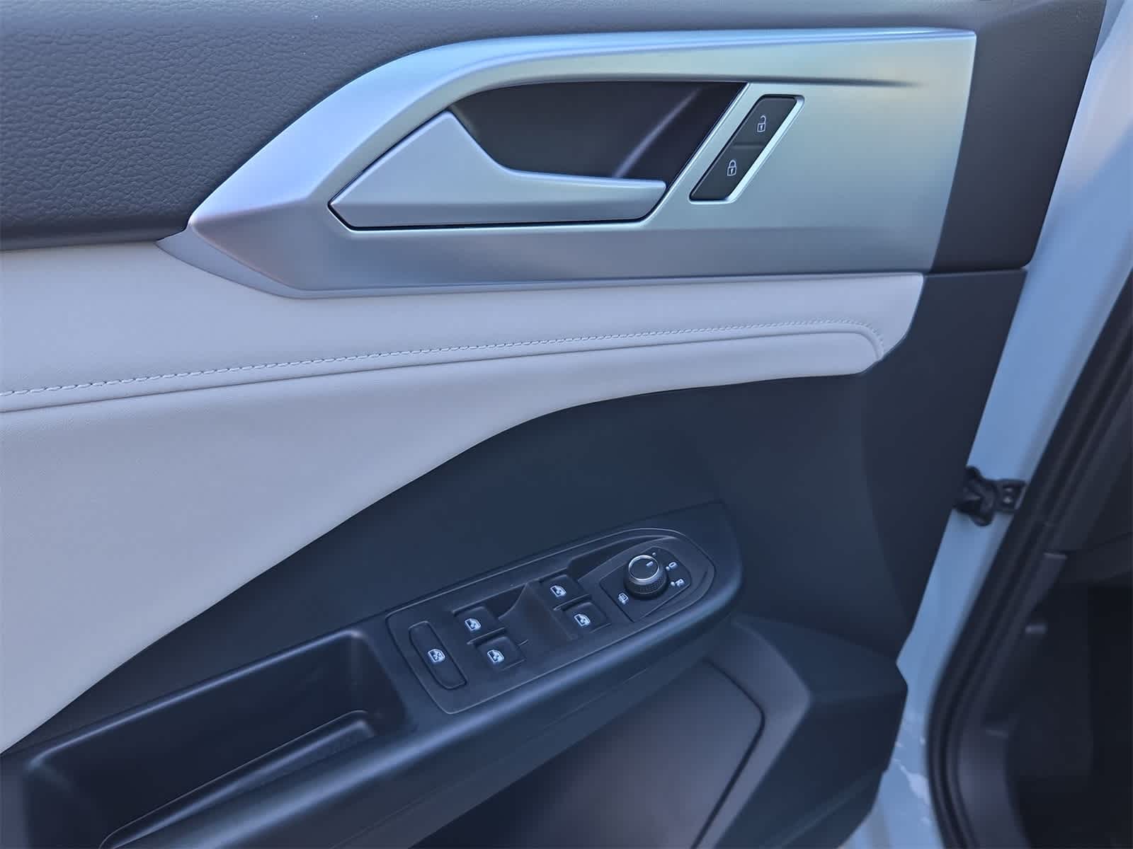 Thumbnail: 2025 Volkswagen Taos - 38