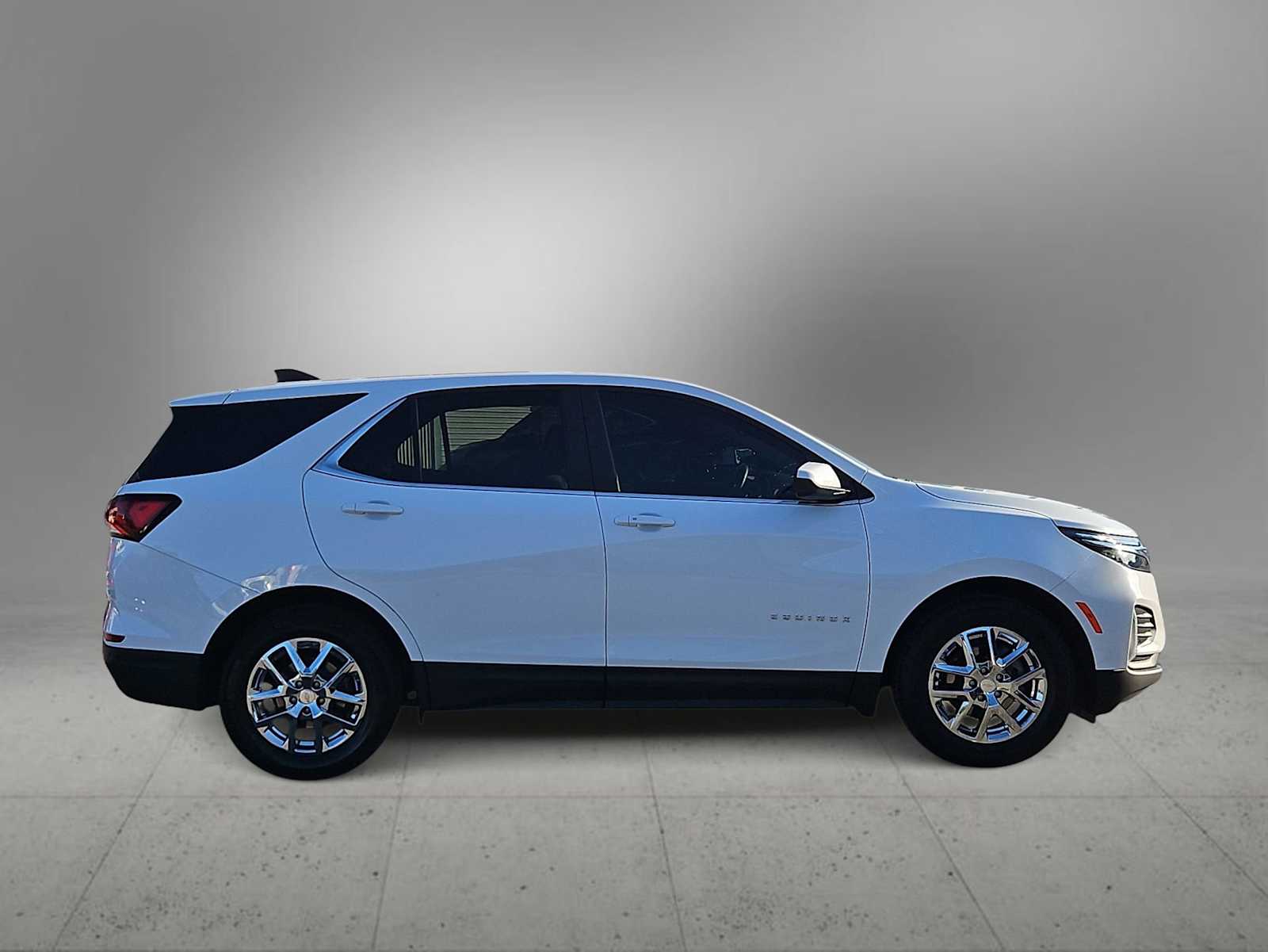 Thumbnail: 2024 Chevrolet Equinox - 9