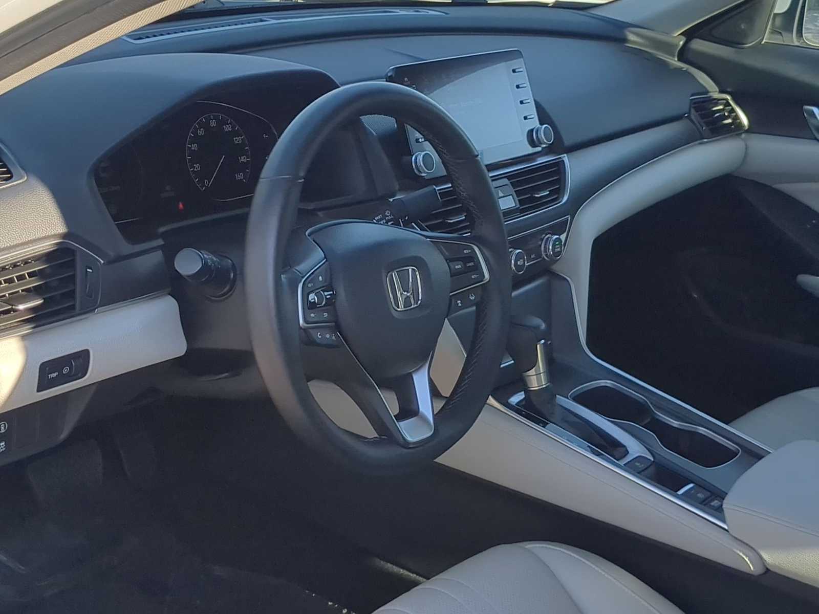 Thumbnail: 2018 Honda Accord - 10