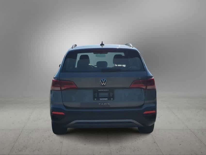 2022 Volkswagen Taos S 7