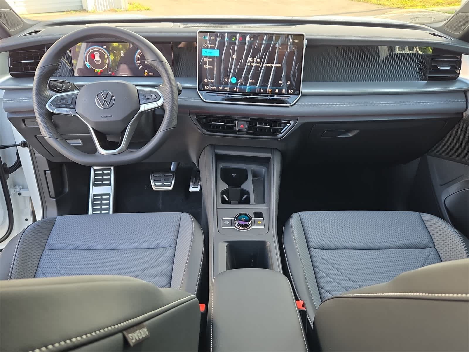 Thumbnail: 2025 Volkswagen Tiguan - 16