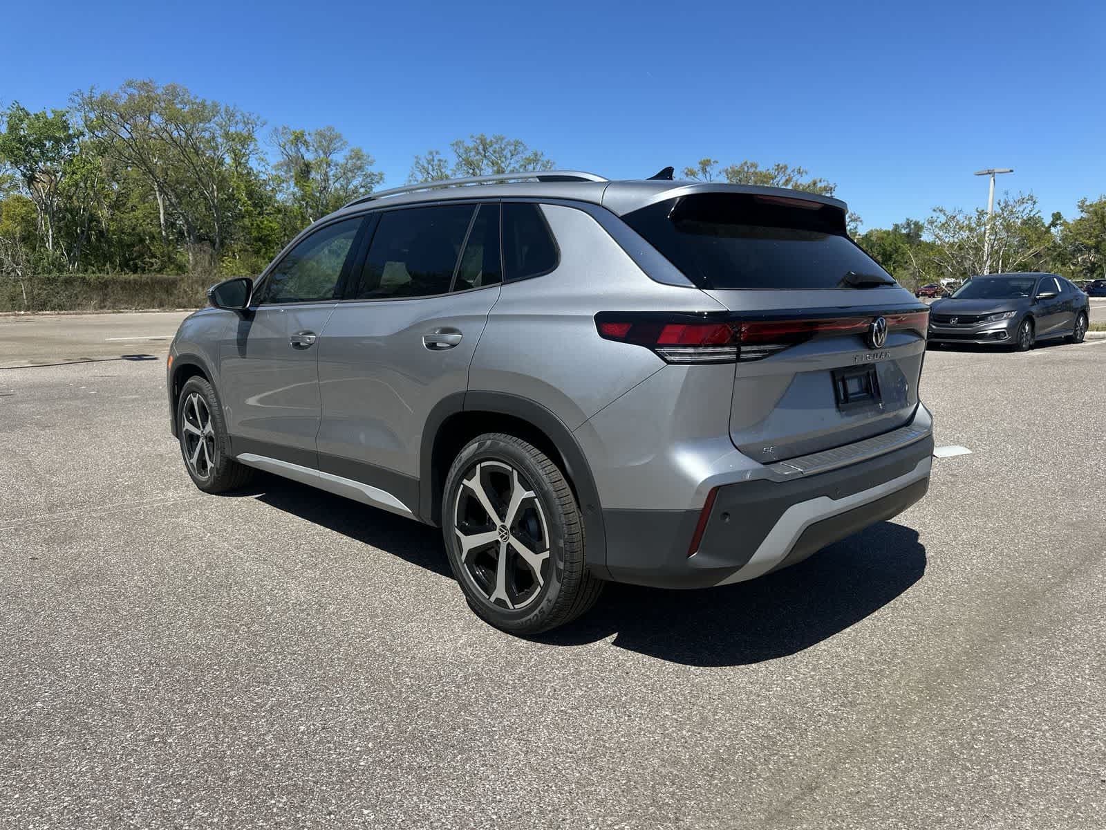 Thumbnail: 2026 Volkswagen Tiguan - 4