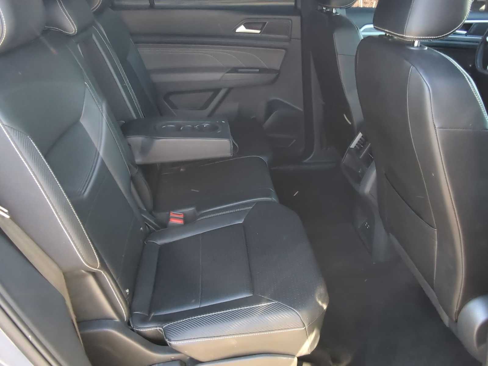 Thumbnail: 2022 Volkswagen Atlas - 22