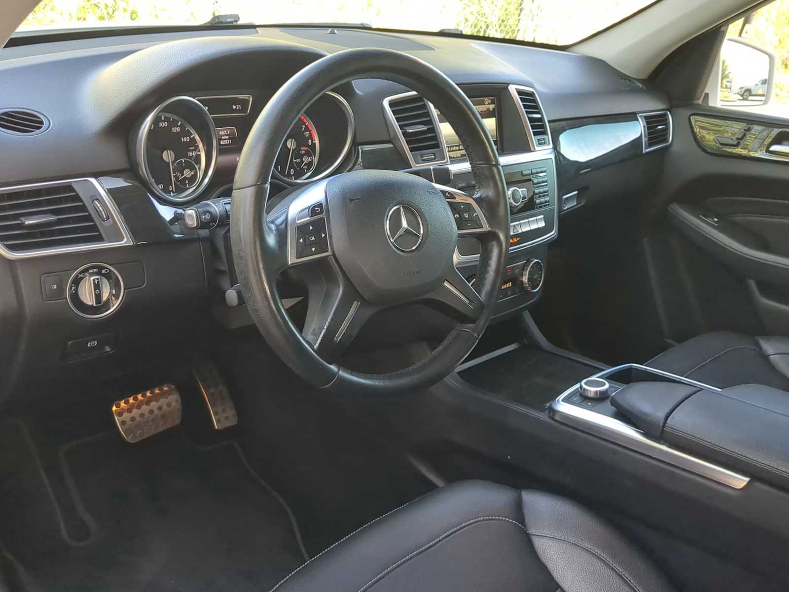 Thumbnail: 2015 Mercedes-Benz M-Class - 10
