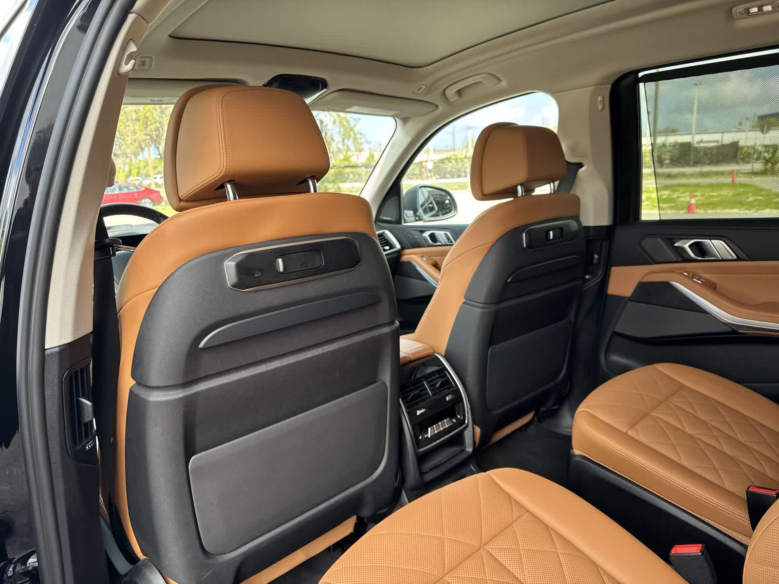 Thumbnail: 2023 BMW X7 - 24