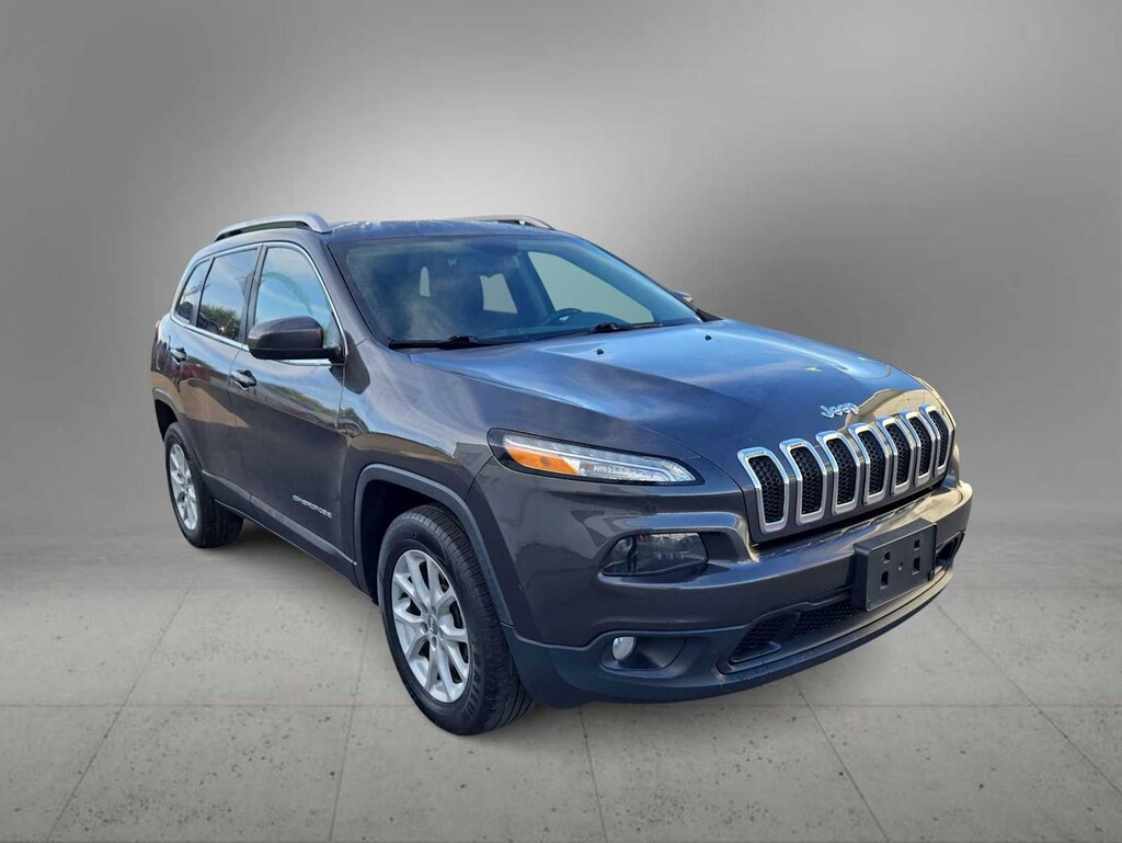Used 2017 Jeep Cherokee Latitude 4x4 SUV