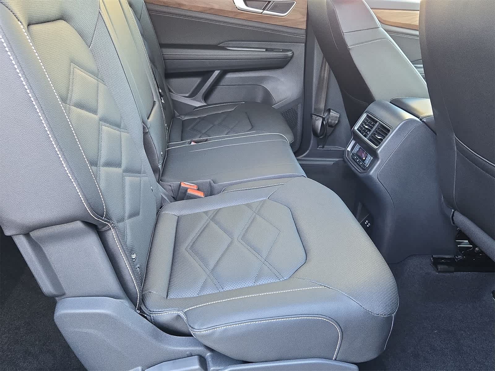 Thumbnail: 2026 Volkswagen Atlas - 20