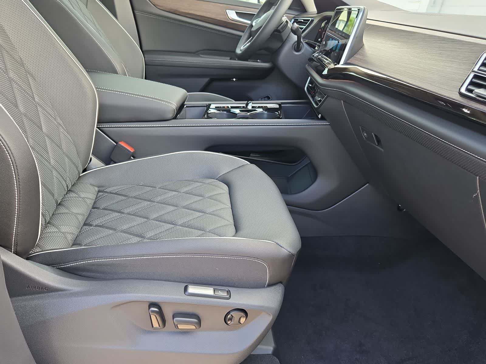 Thumbnail: 2026 Volkswagen Atlas - 23