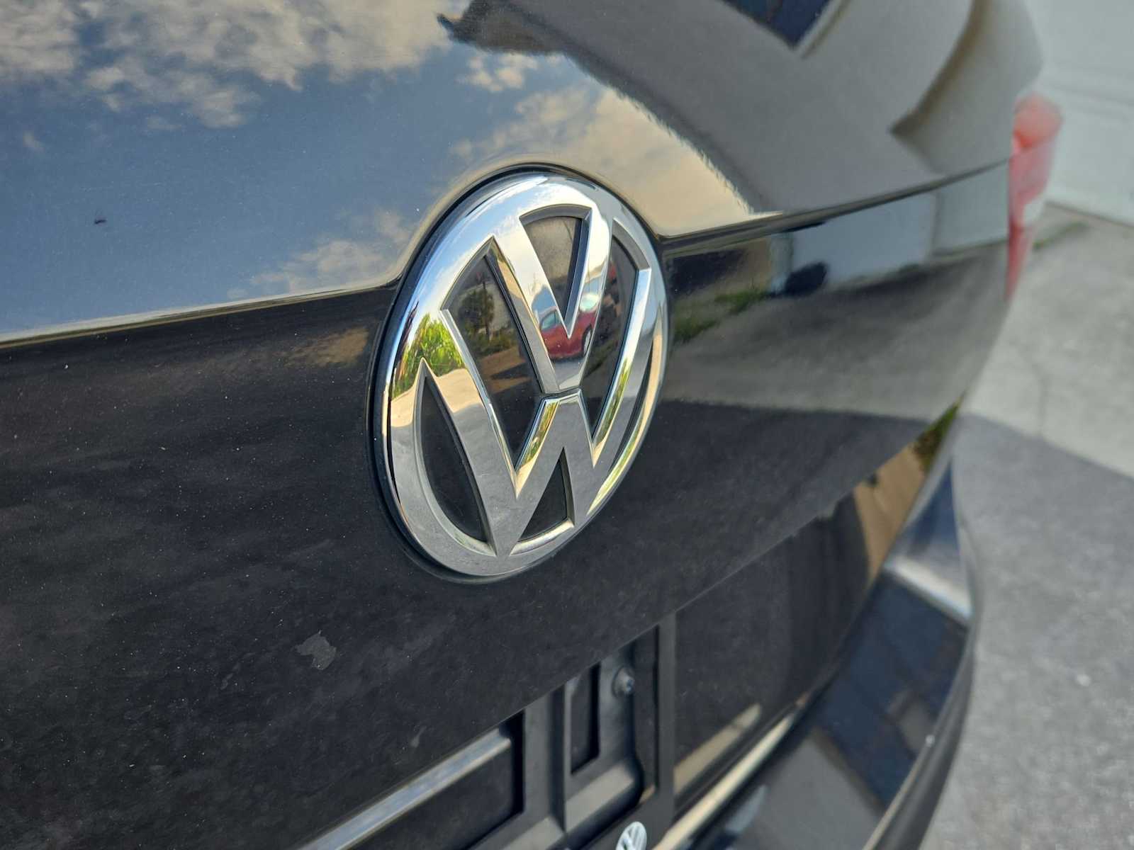 Thumbnail: 2019 Volkswagen Tiguan - 11