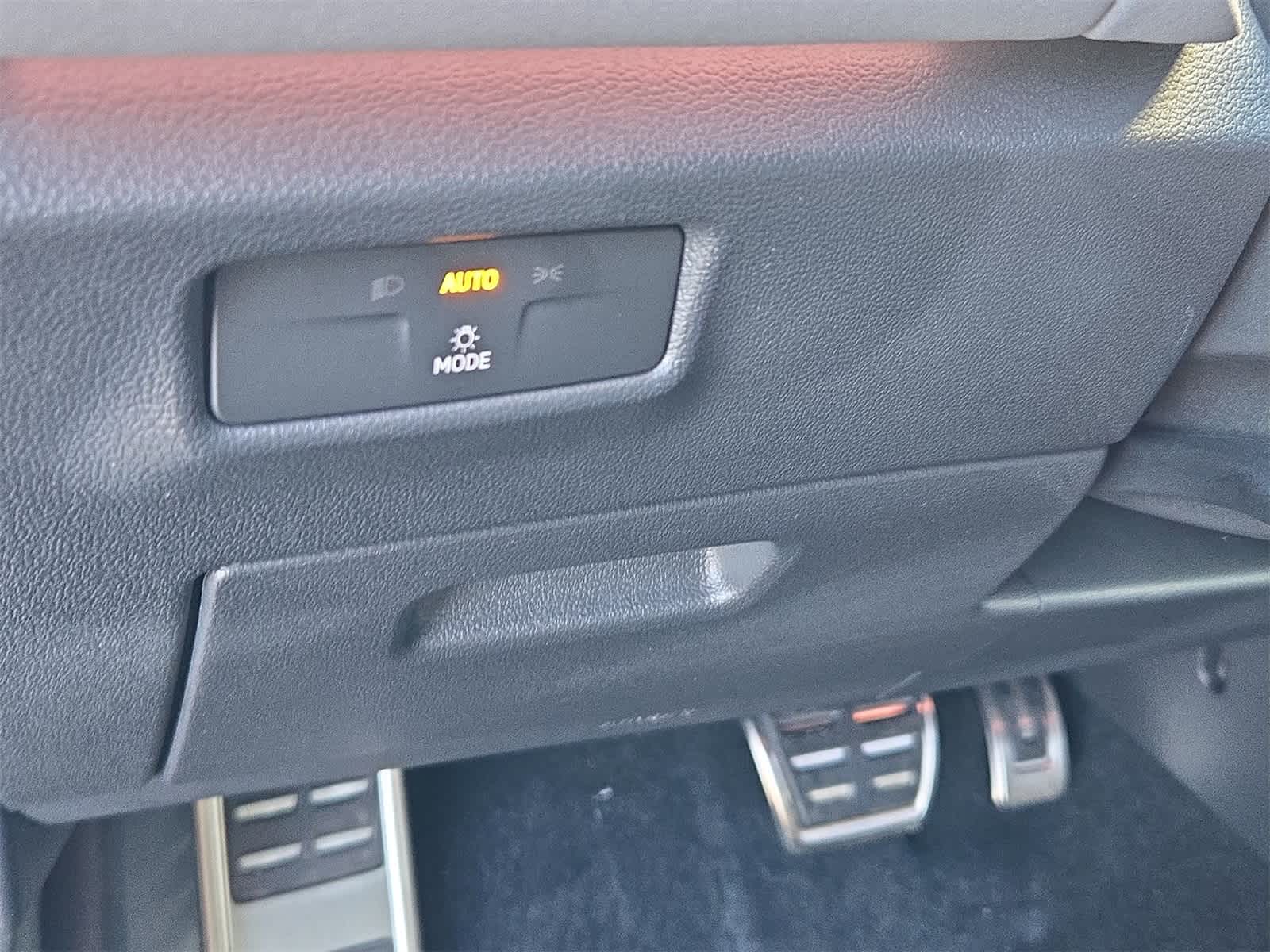 Thumbnail: 2025 Volkswagen Tiguan - 36