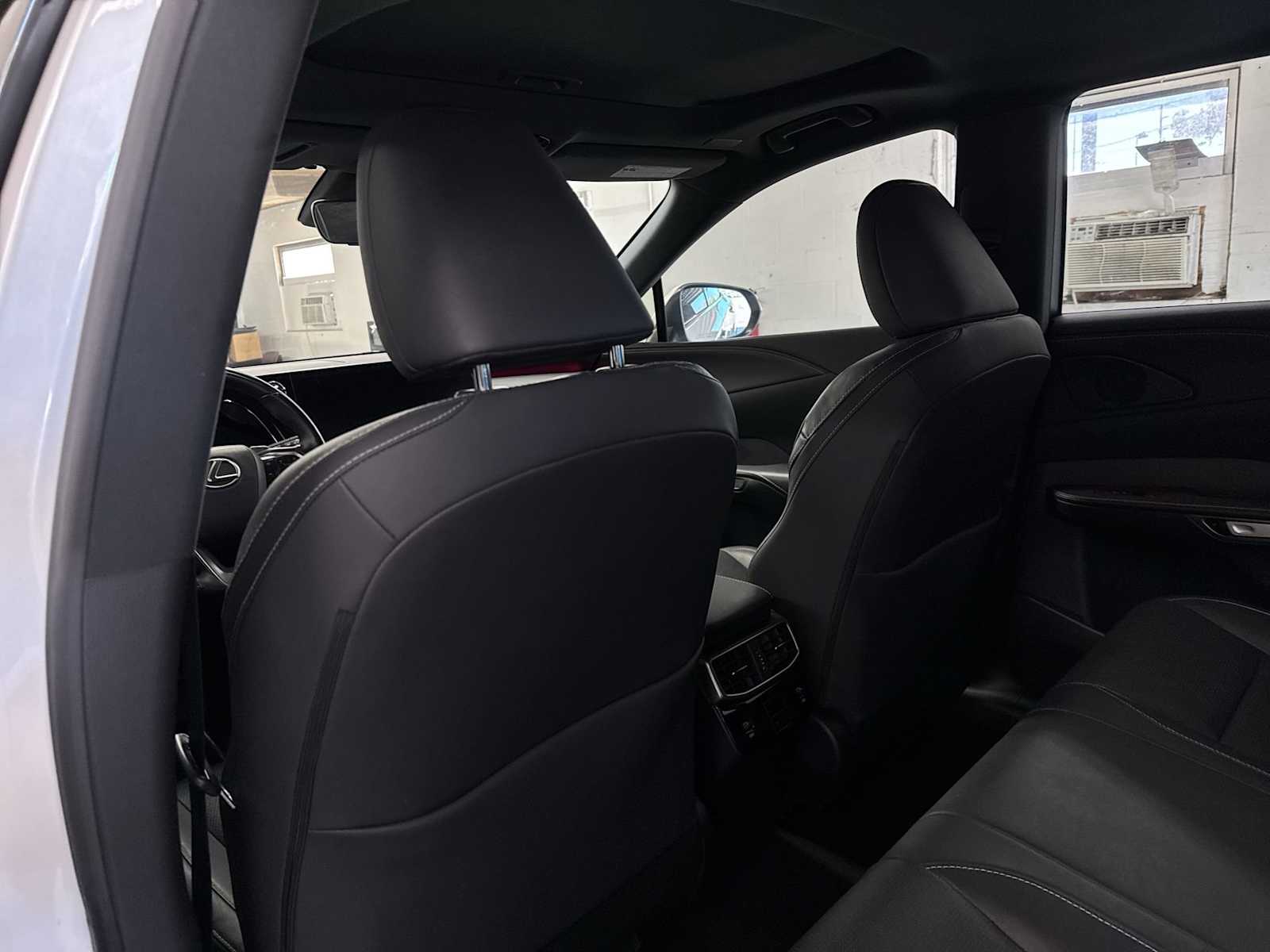 Thumbnail: 2023 Lexus RX - 17