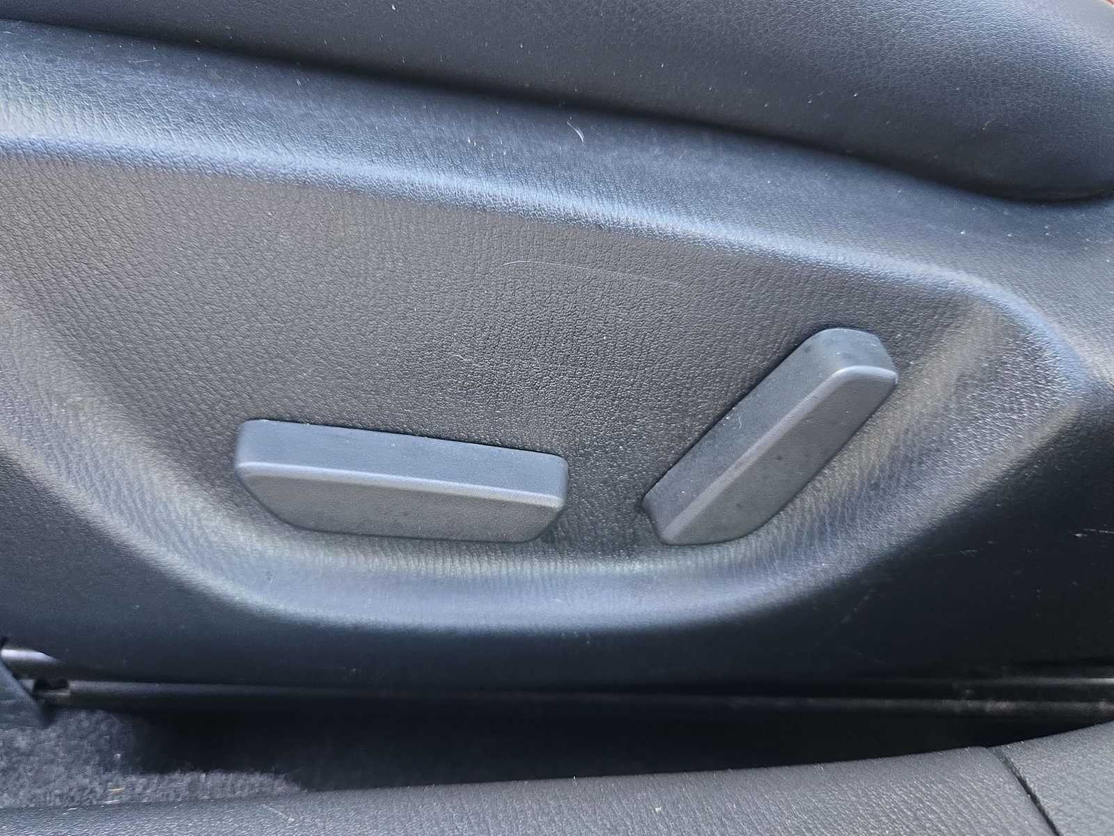 Thumbnail: 2014 Mazda Mazda3 - 18