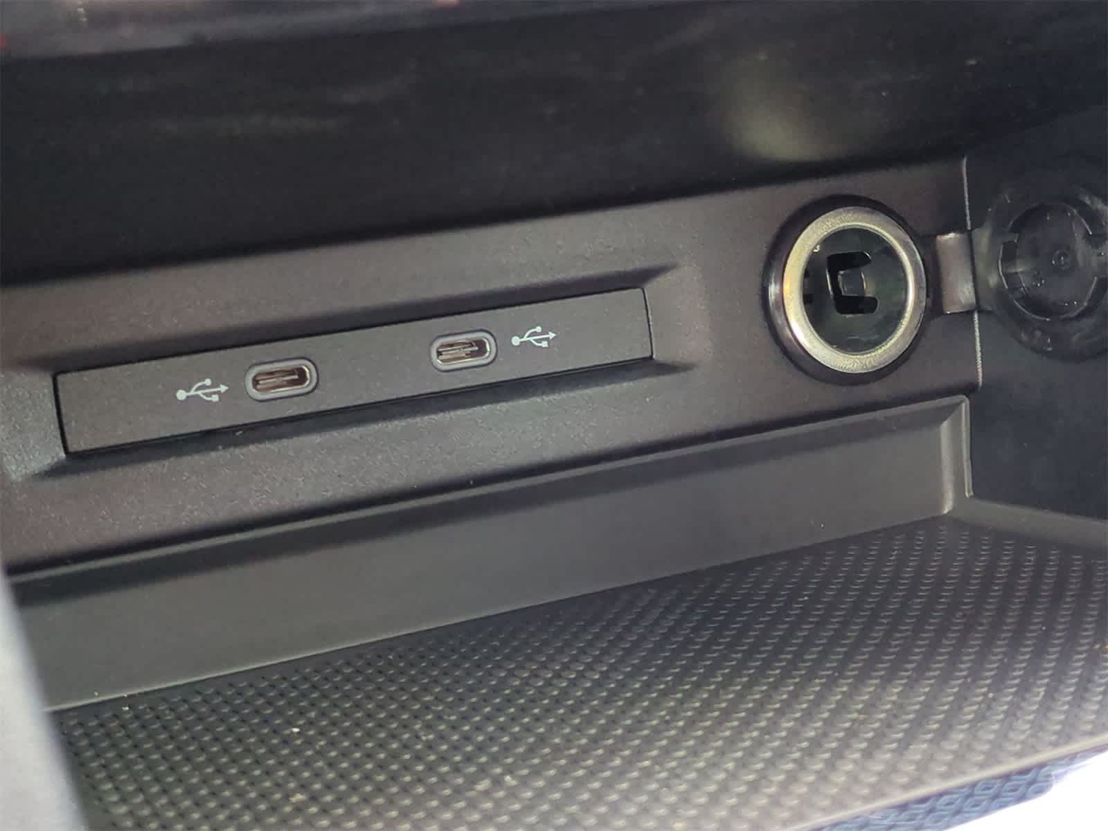 Thumbnail: 2025 Volkswagen Taos - 31