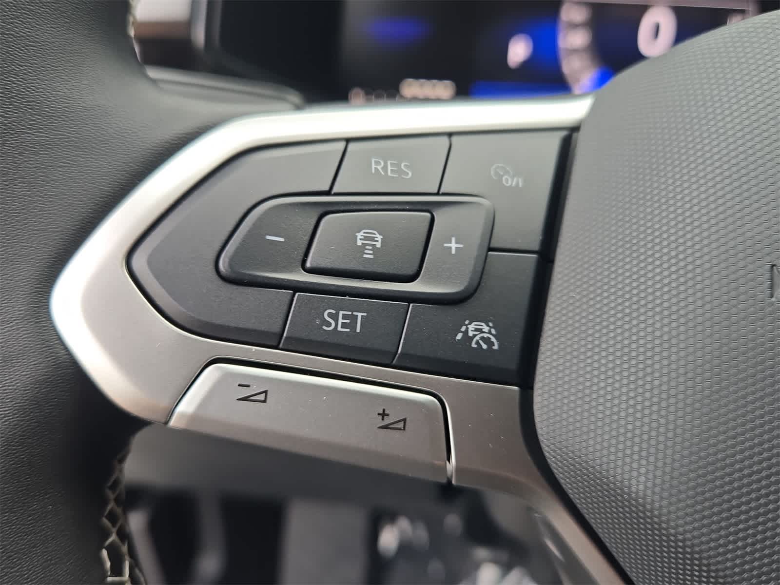 Thumbnail: 2025 Volkswagen Taos - 23