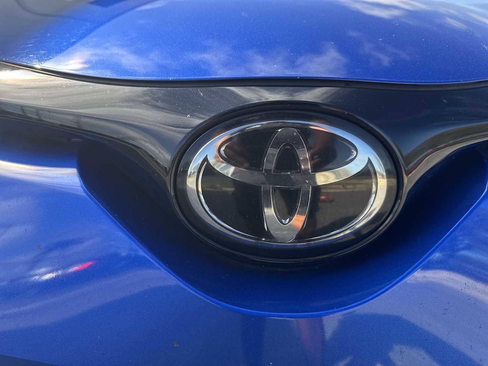 Thumbnail: 2019 Toyota C-HR - 10