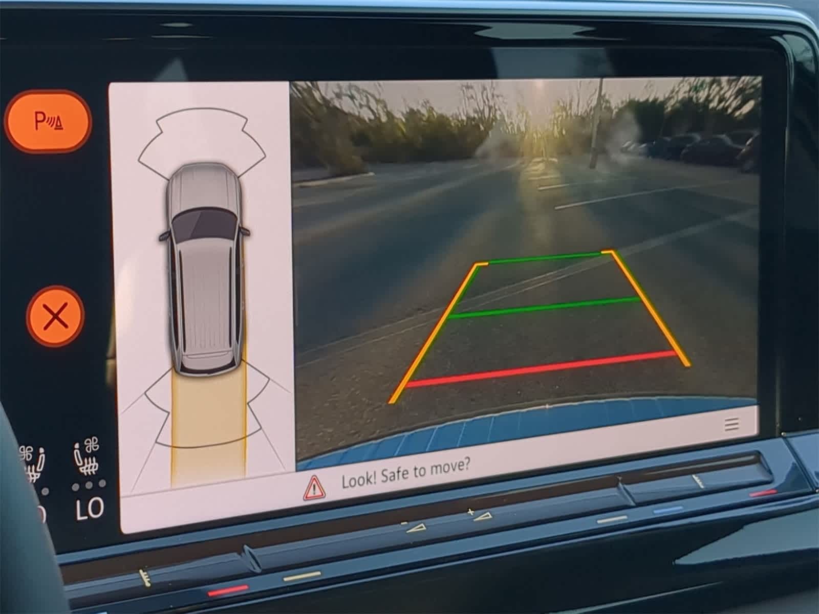 Thumbnail: 2025 Volkswagen Atlas - 31