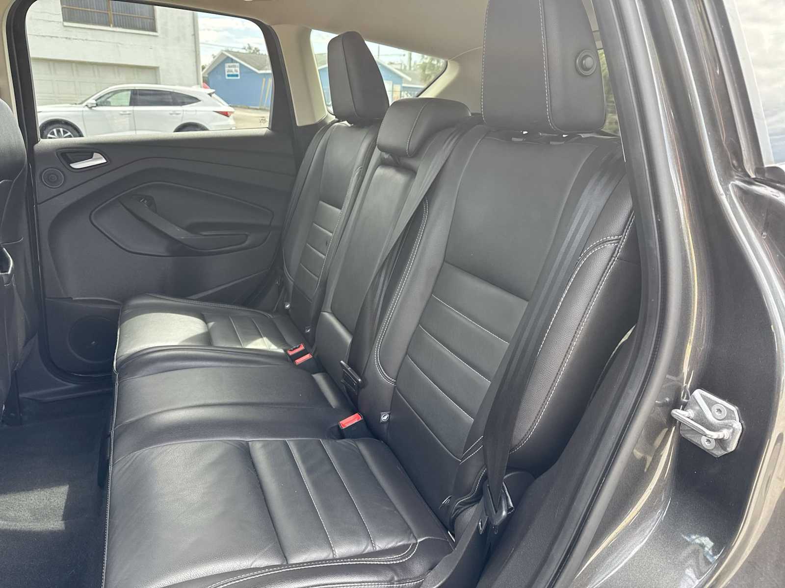 Thumbnail: 2016 Ford Escape - 19